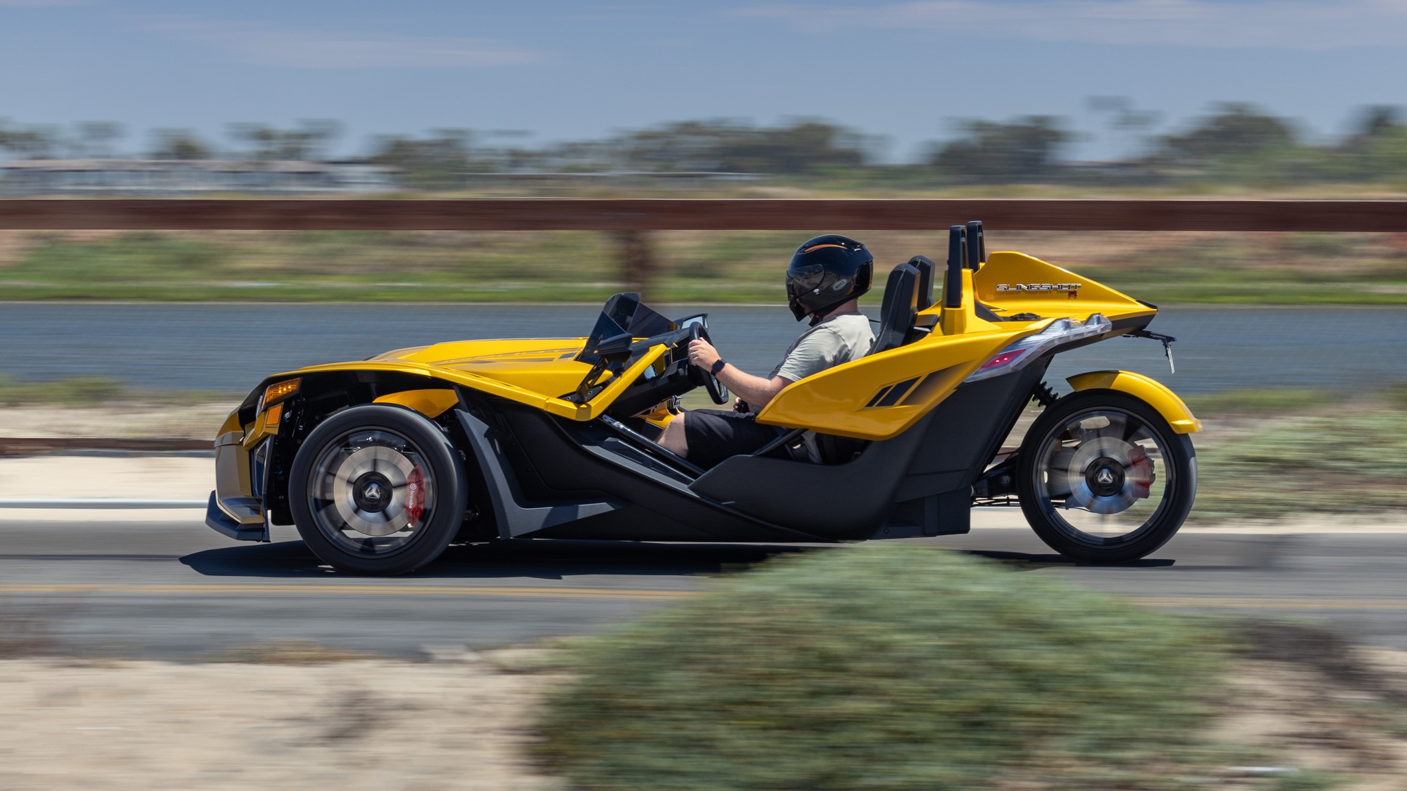 002 2024 Polaris Slingshot Profile Action