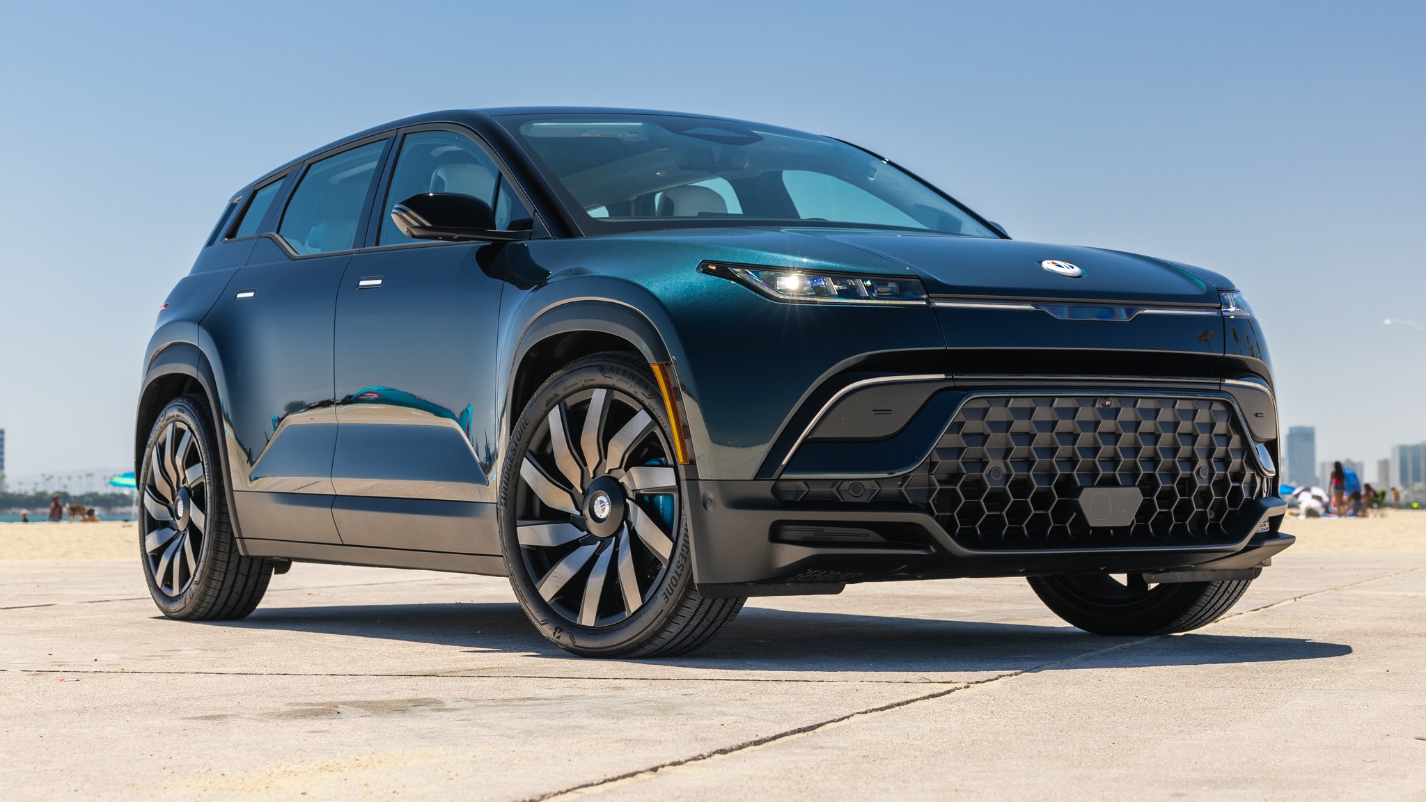 003 LT Fisker Ocean Static Front Quarter