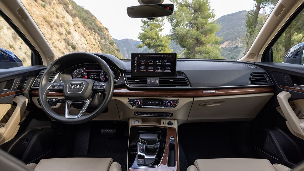 2024 Audi Q5 interior
