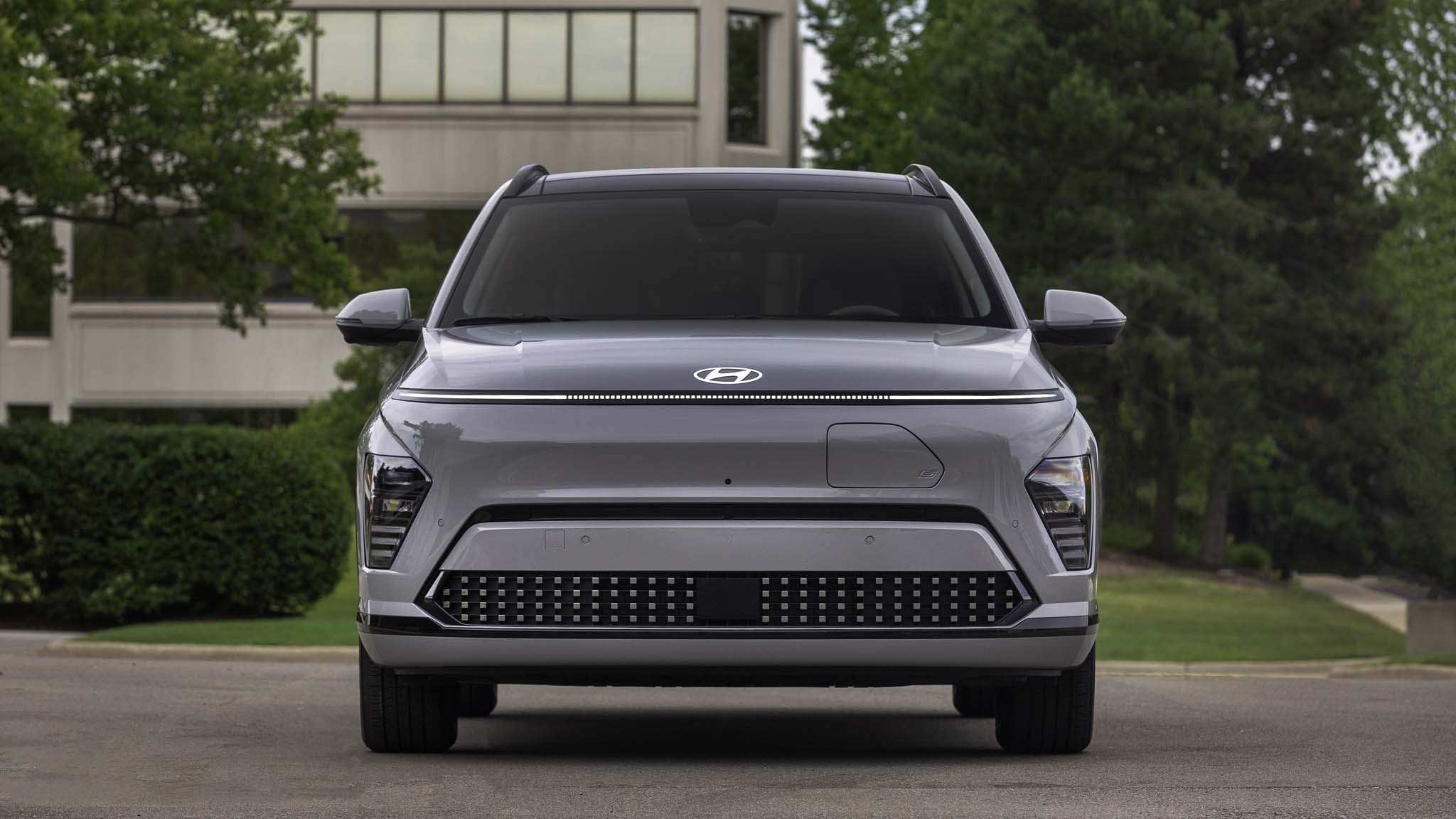 009 2024 Hyundai Kona Electric Limited front view