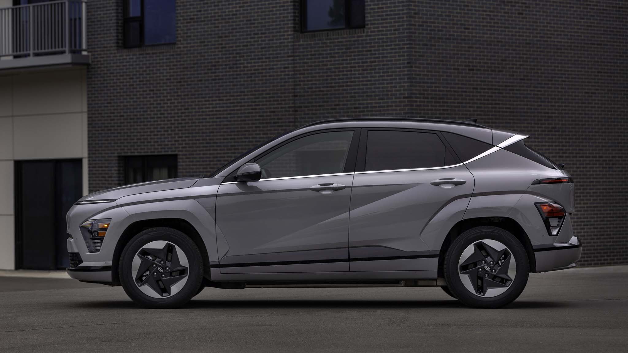 013 2024 Hyundai Kona Electric Limited side profile