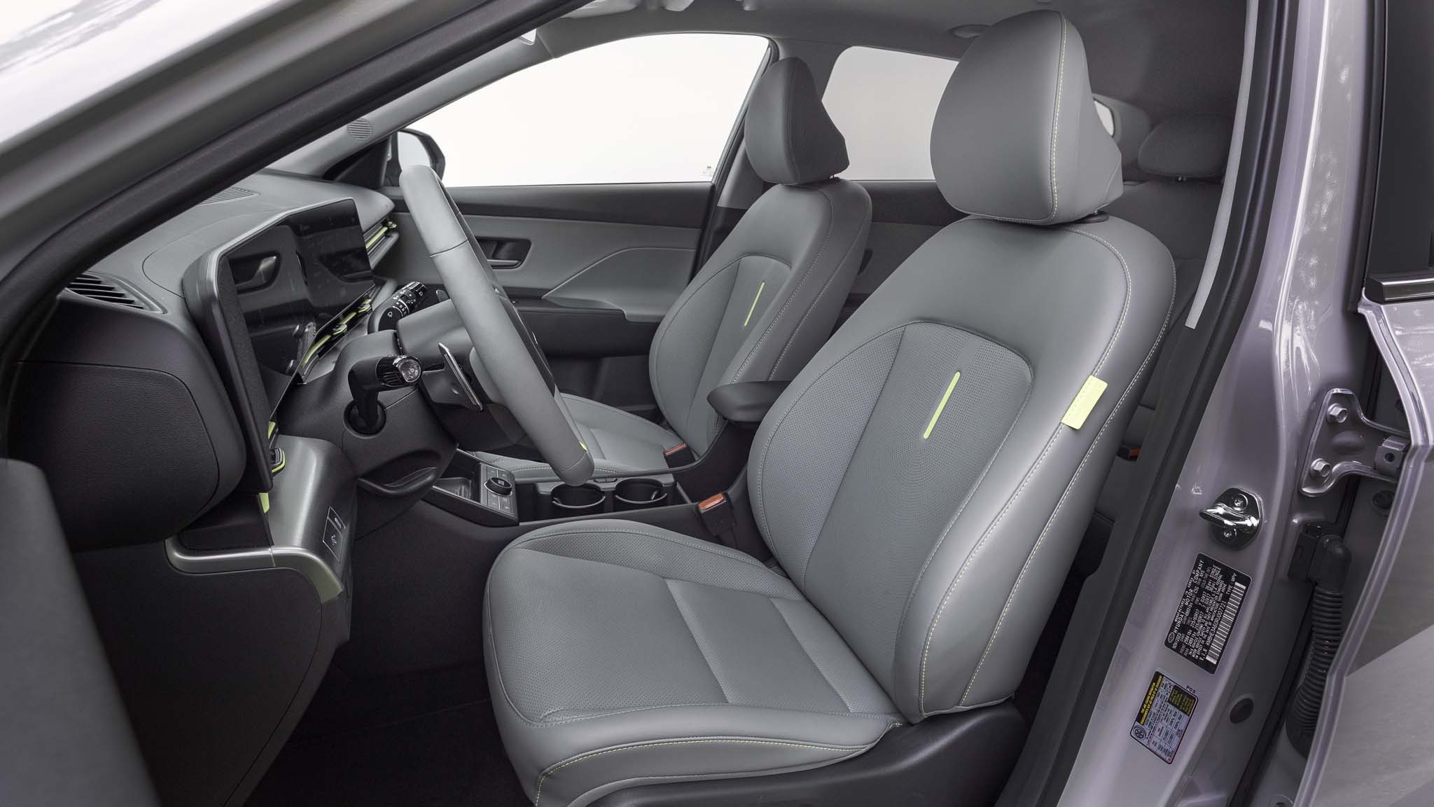 025 2024 Hyundai Kona Electric Limited seats