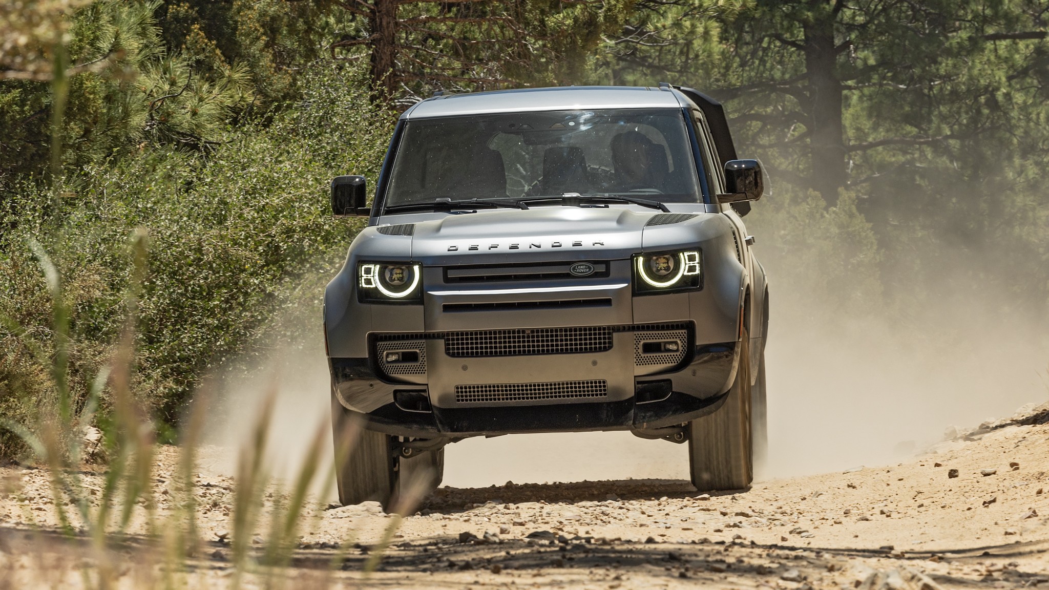 006 2025 Land Rover Defender 130 Outbound