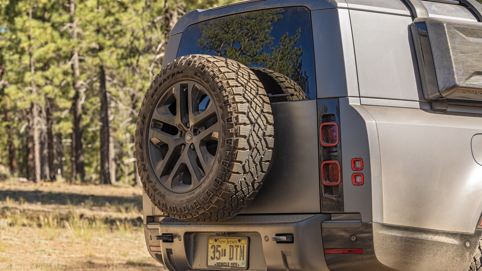 019 2025 Land Rover Defender 130 Outbound