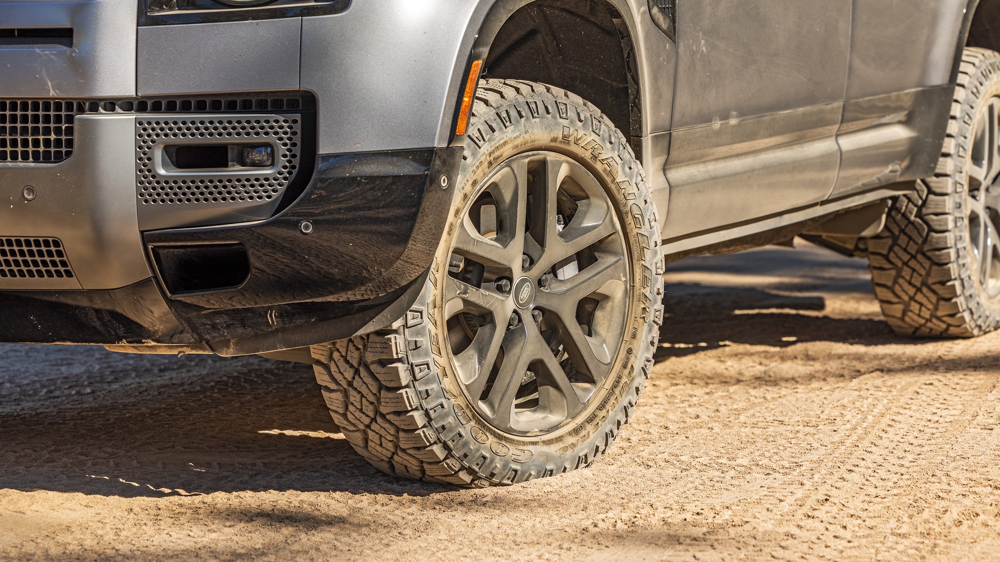 022 2025 Land Rover Defender 130 Outbound Wheel wheel