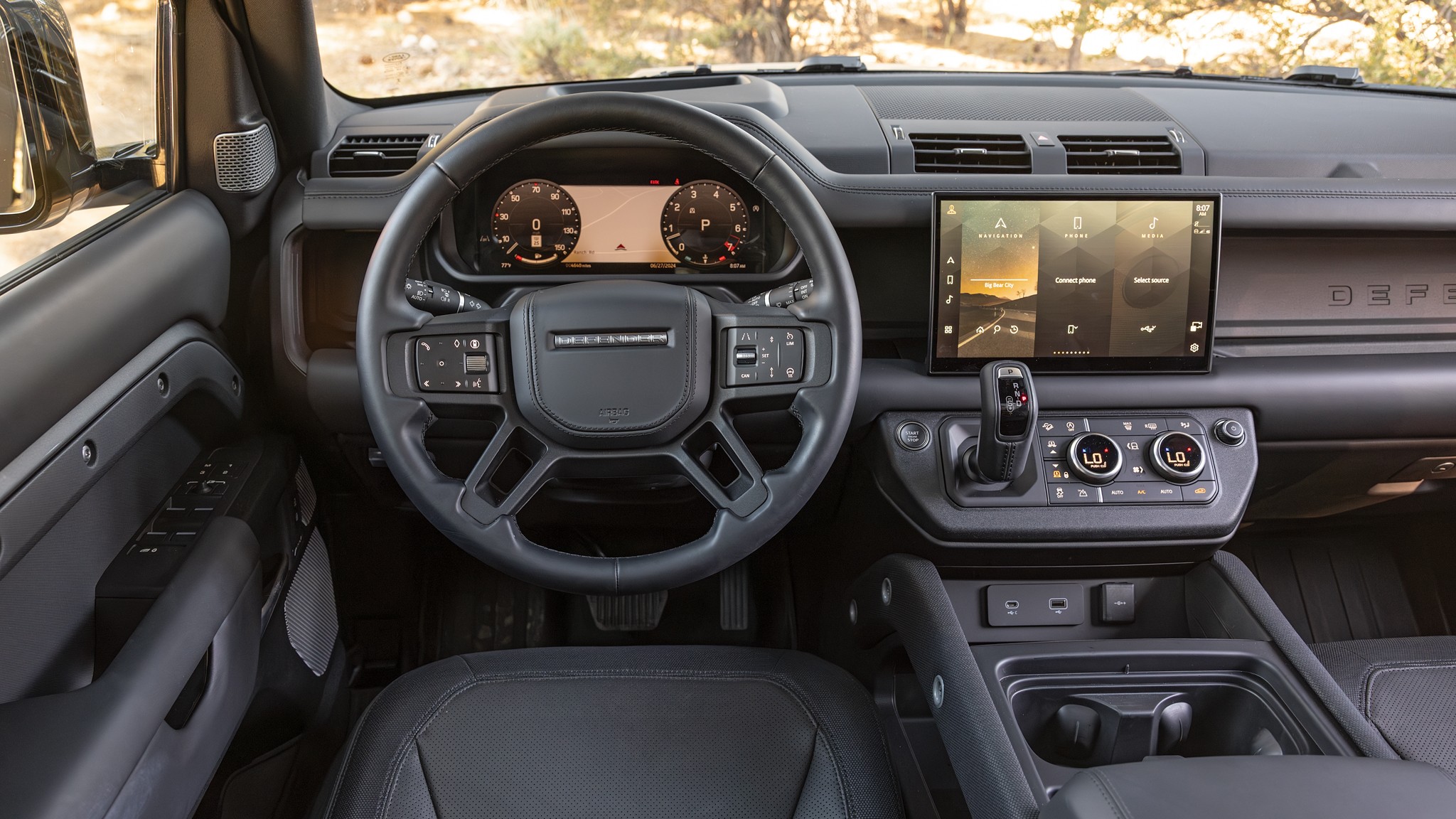 028 2025 Land Rover Defender 130 Outbound interior