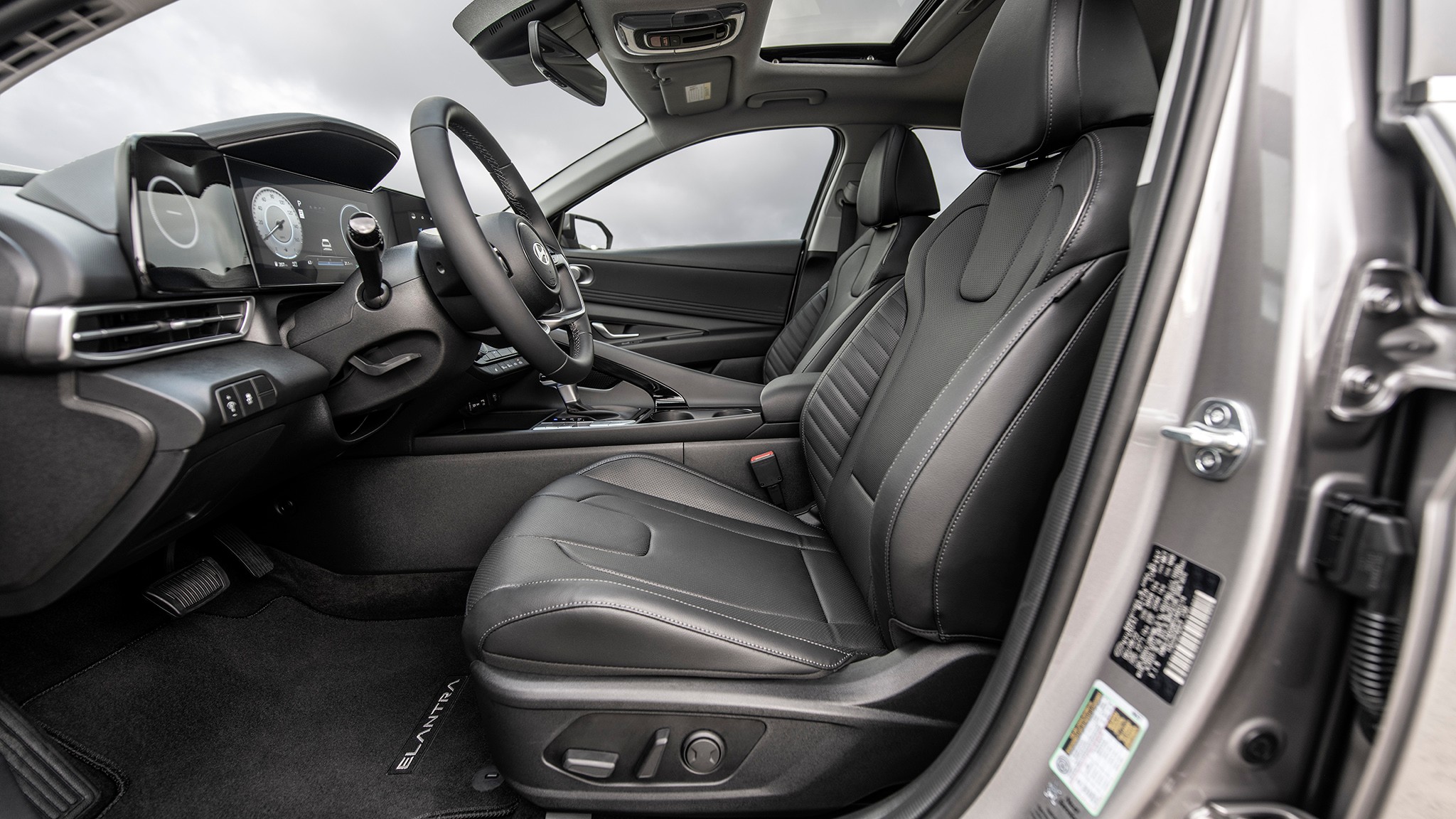 9 2025 Hyundai Elantra Hybrid interior