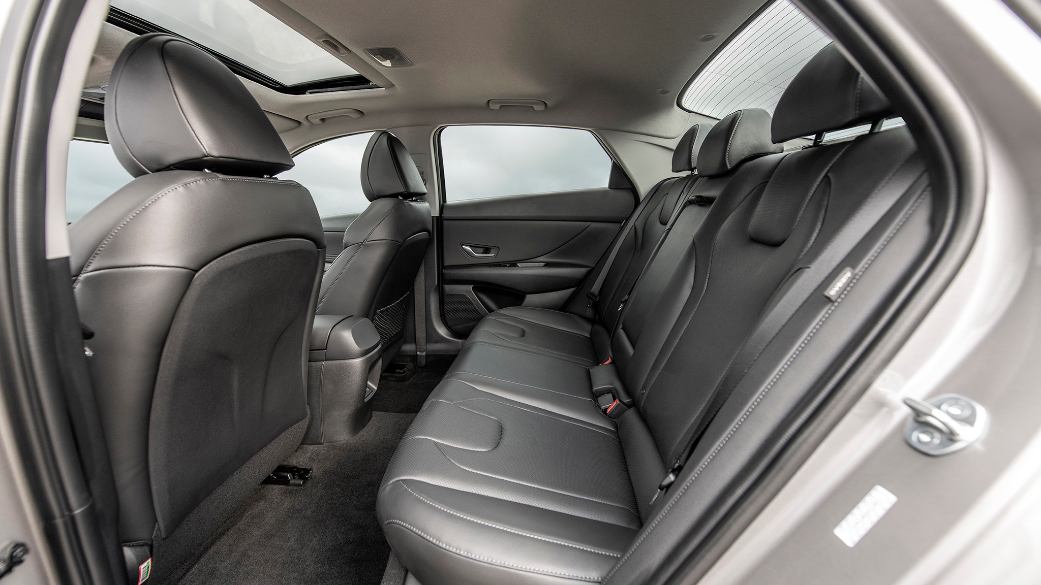 10 2025 Hyundai Elantra Hybrid interior