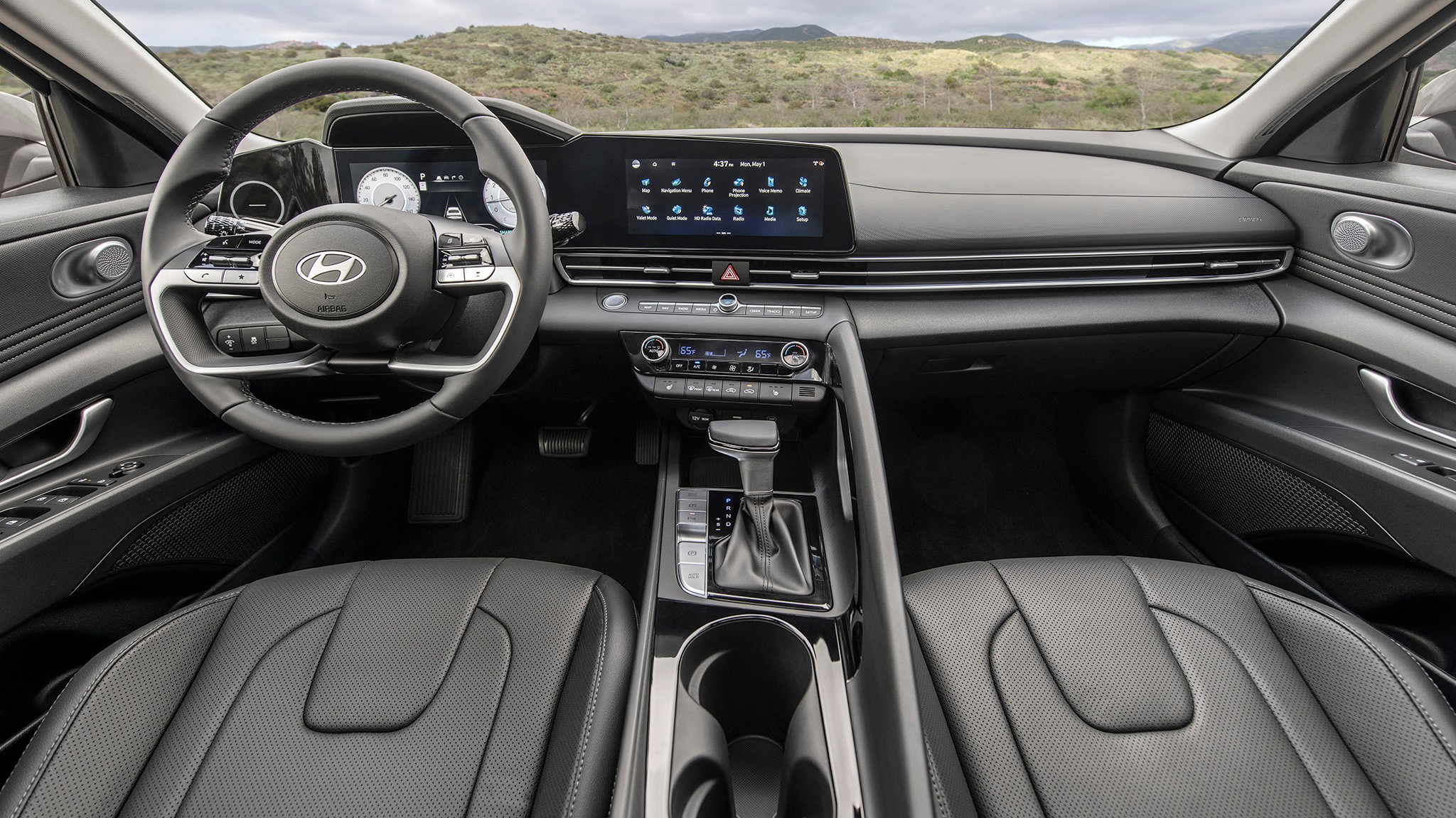 17 2025 Hyundai Elantra Hybrid interior