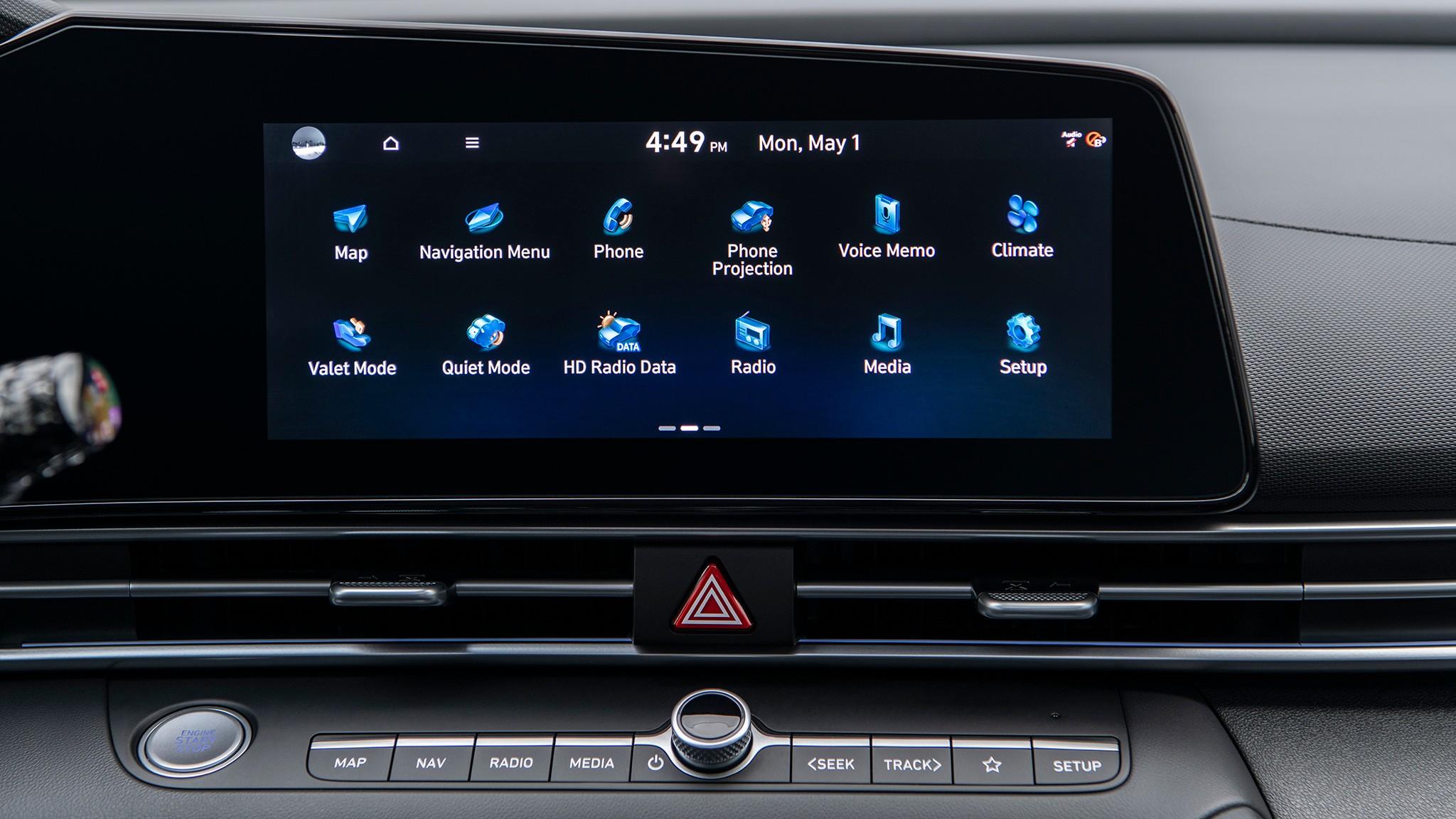 18 2025 Hyundai Elantra Hybrid interior