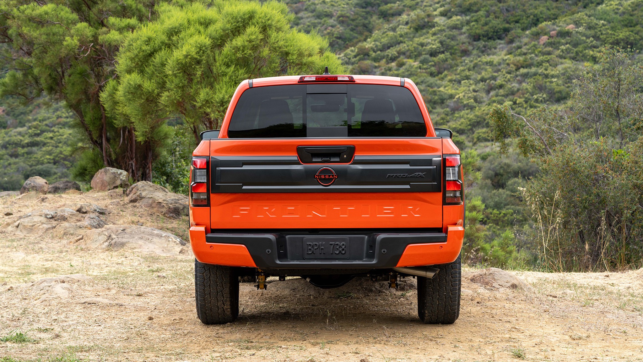 2025 Nissan Frontier   11