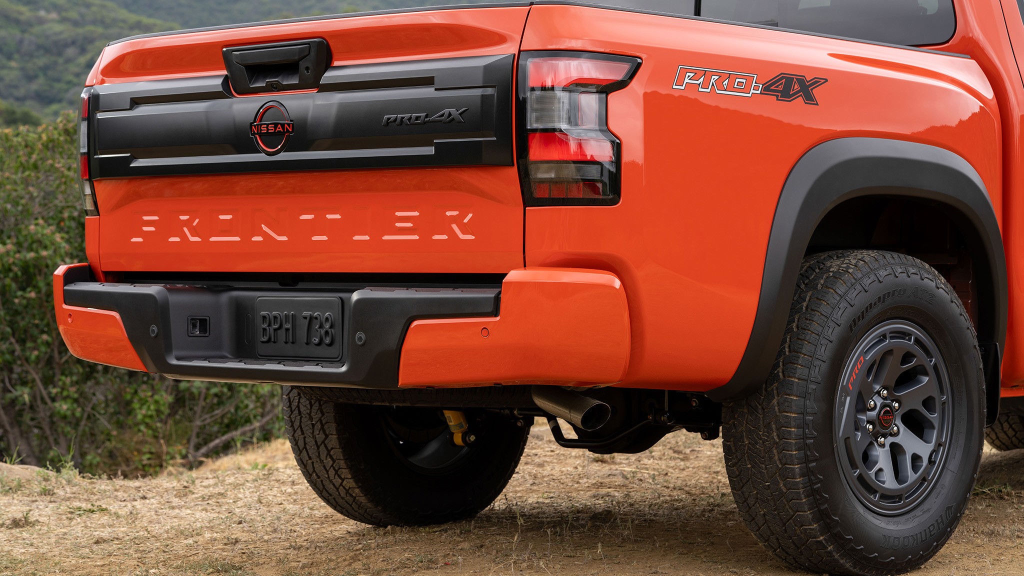 2025 Nissan Frontier   9