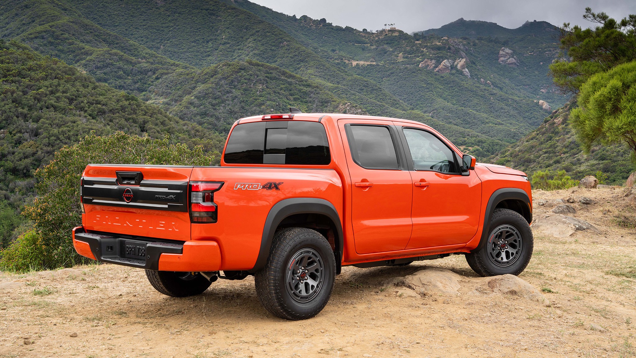 2025 Nissan Frontier   4