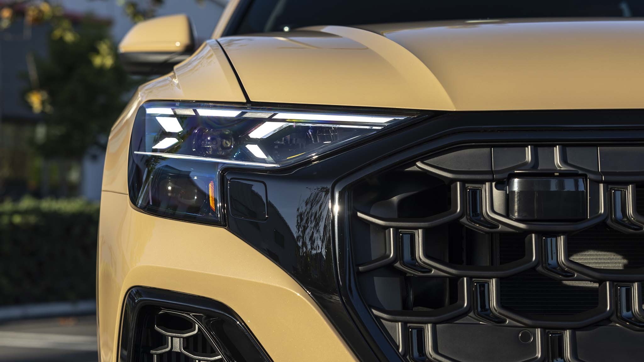 006 2025 audi Q8 headlight