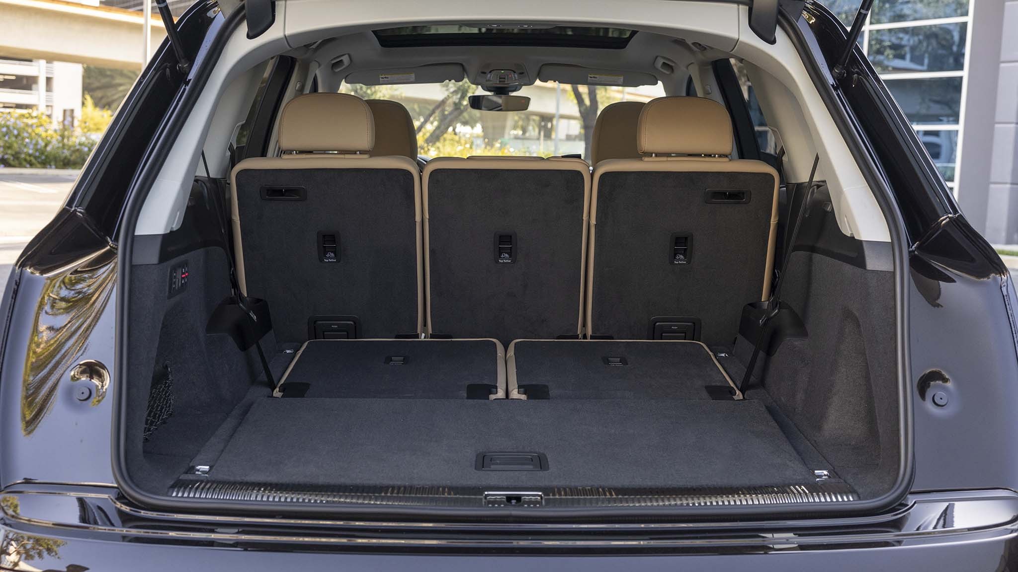 014 2025 audi Q7 trunk