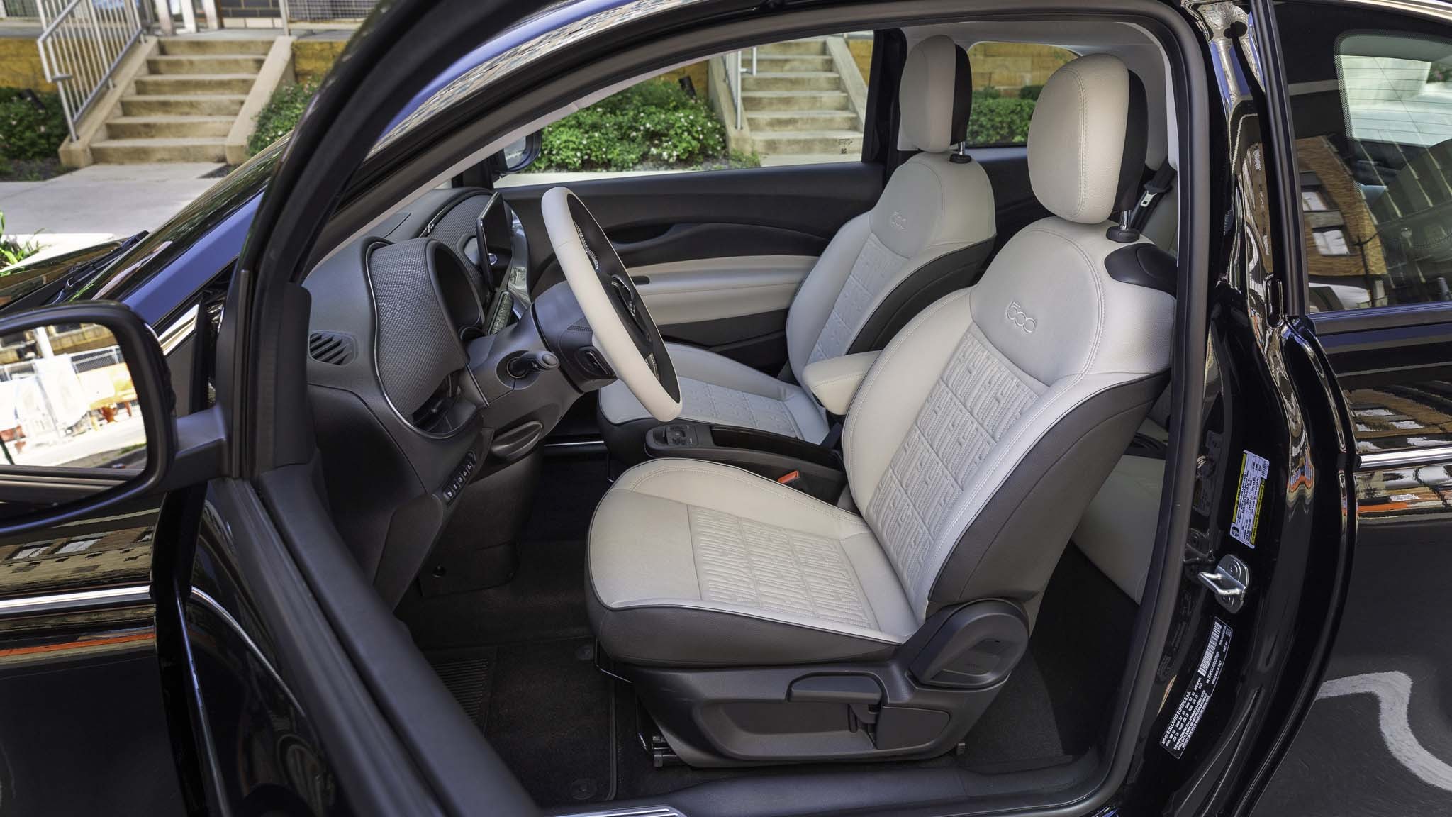 022 2024 Fiat 500e La Prima