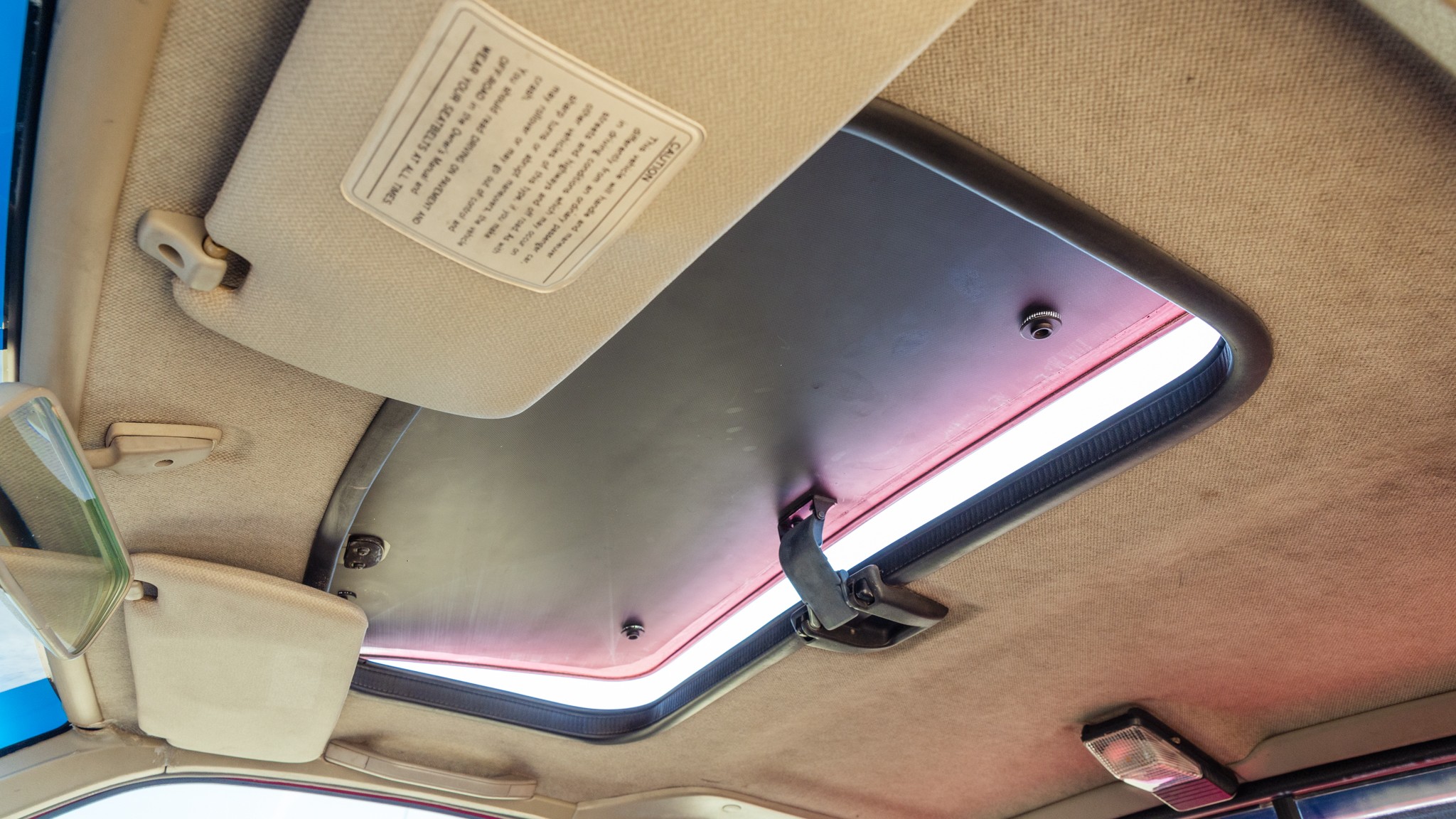 028 Nissan Hardbody Vintage Truck Drive