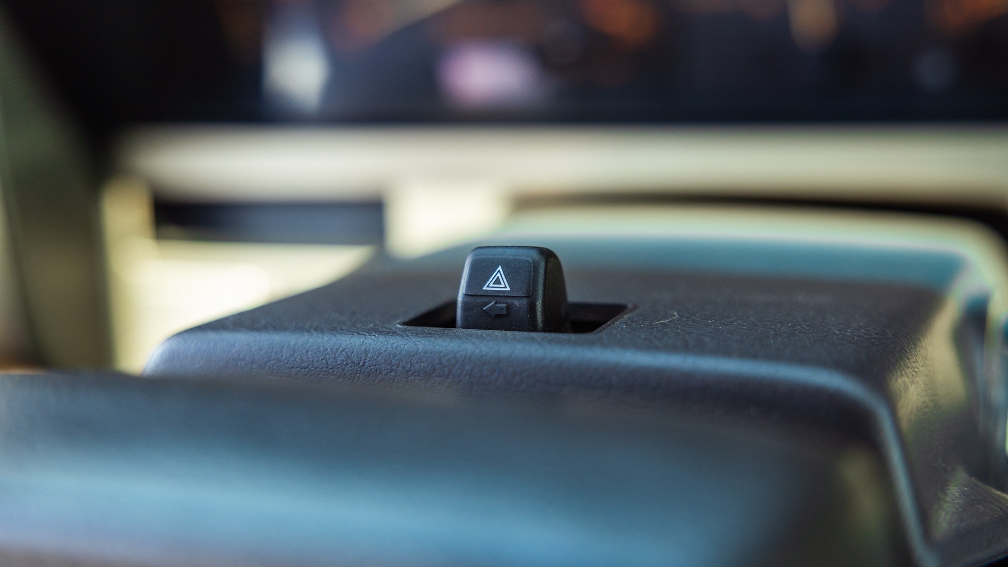 036 Nissan Hardbody Vintage Truck Drive