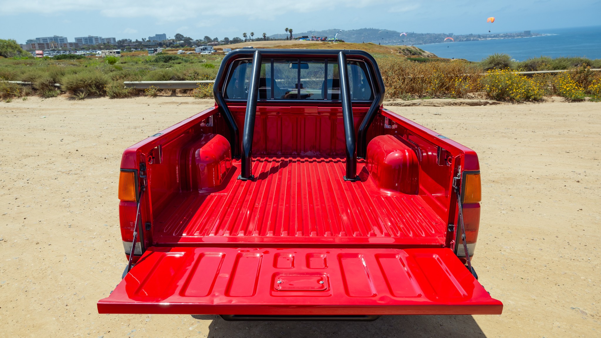 044 Nissan Hardbody Vintage Truck Drive