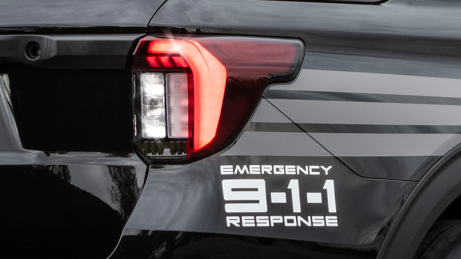 2025 Ford Explorer Police Interceptor 9