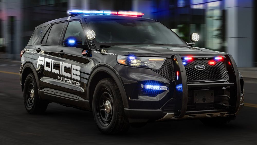 2025 Ford Explorer Police Interceptor 17