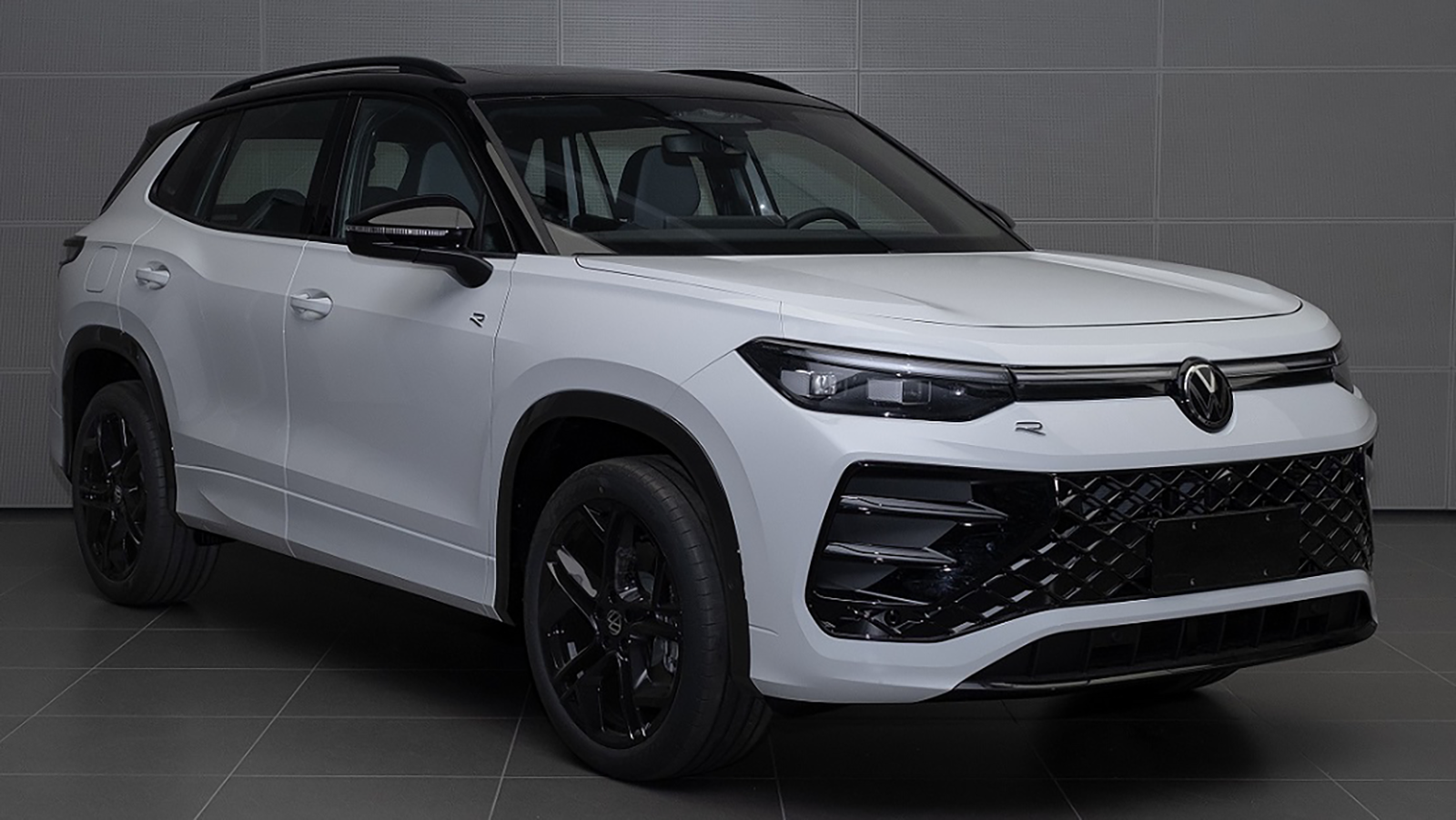 2025 VW Tayron L R Line 5