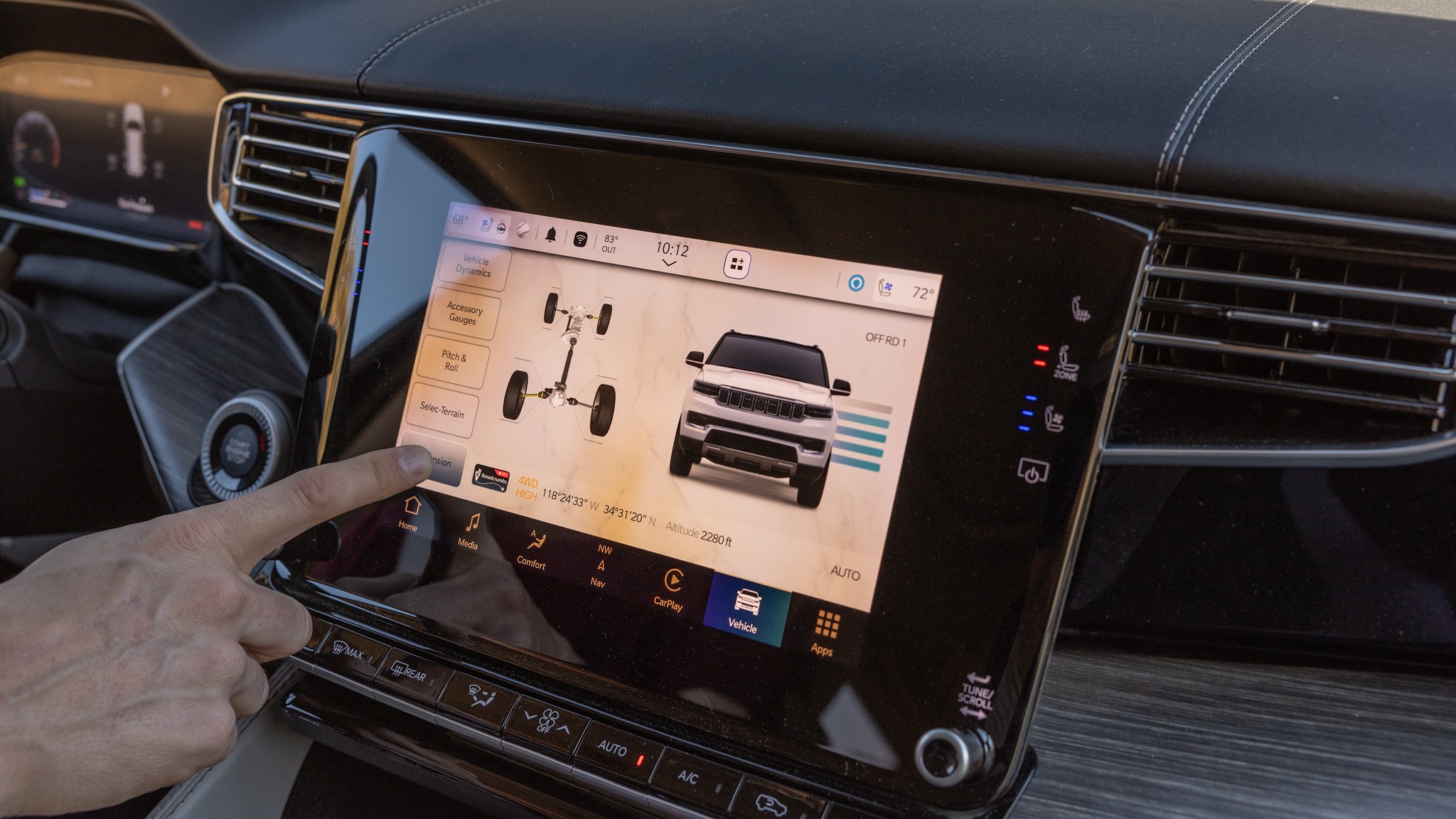 020 2023 Jeep Wagoneer Off Road infotainment screen