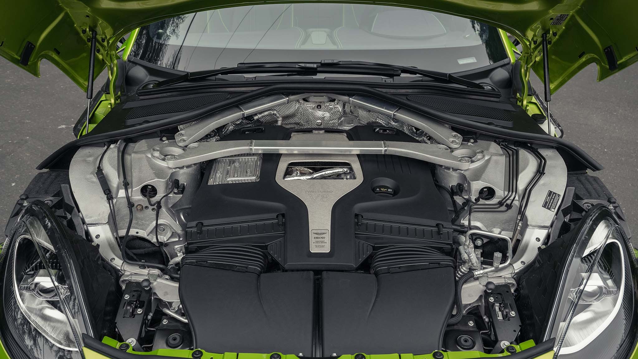 028 2025 aston martin dbx707 under hood