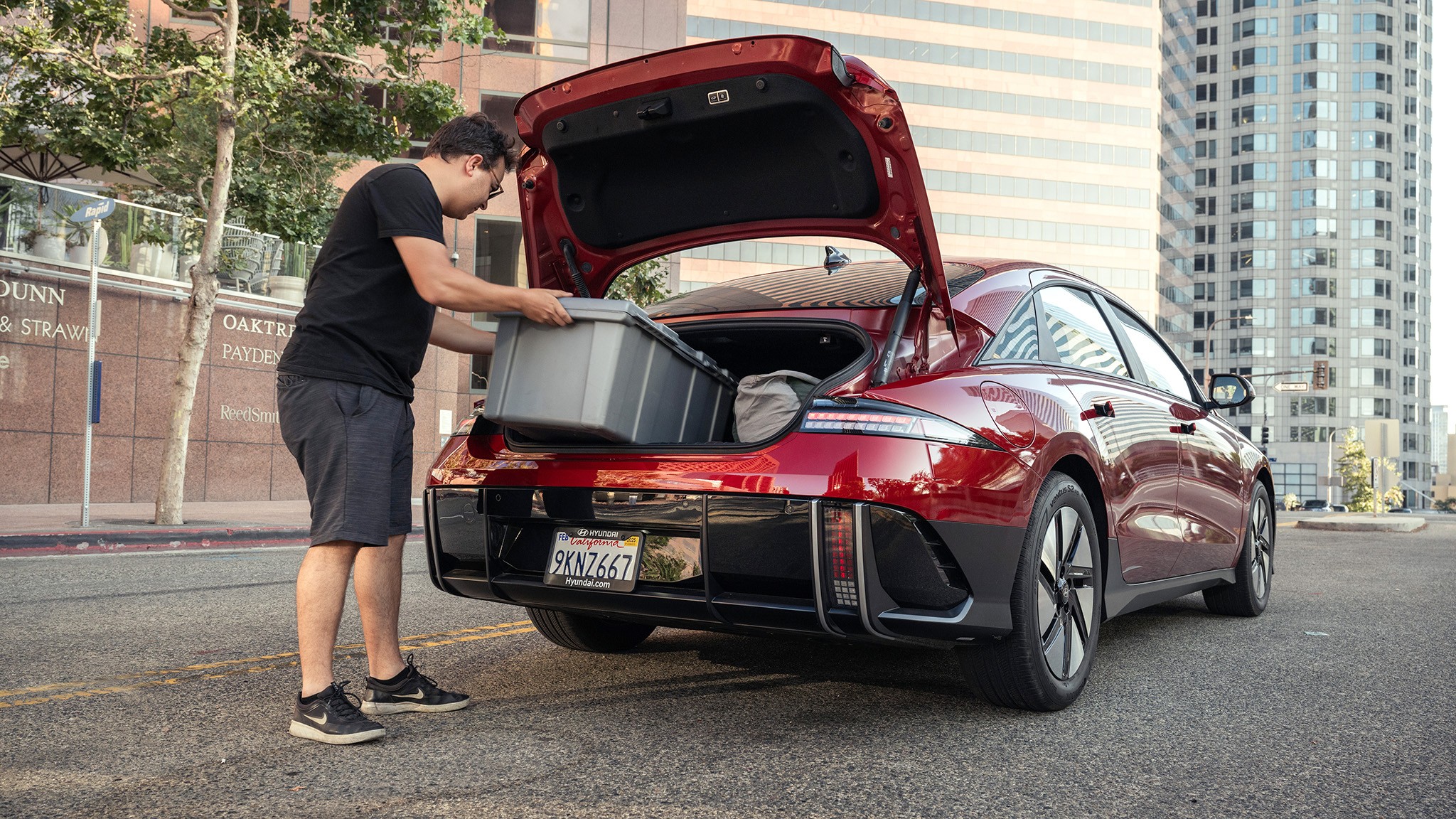 062 2025 Hyundai Ioniq 6 SE trunk