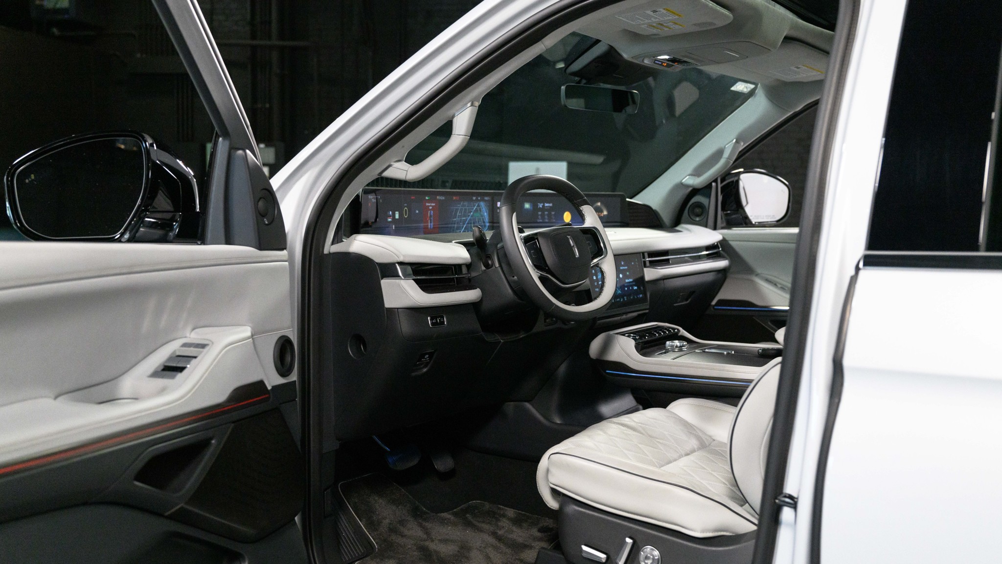 013 2025 Lincoln Navigator