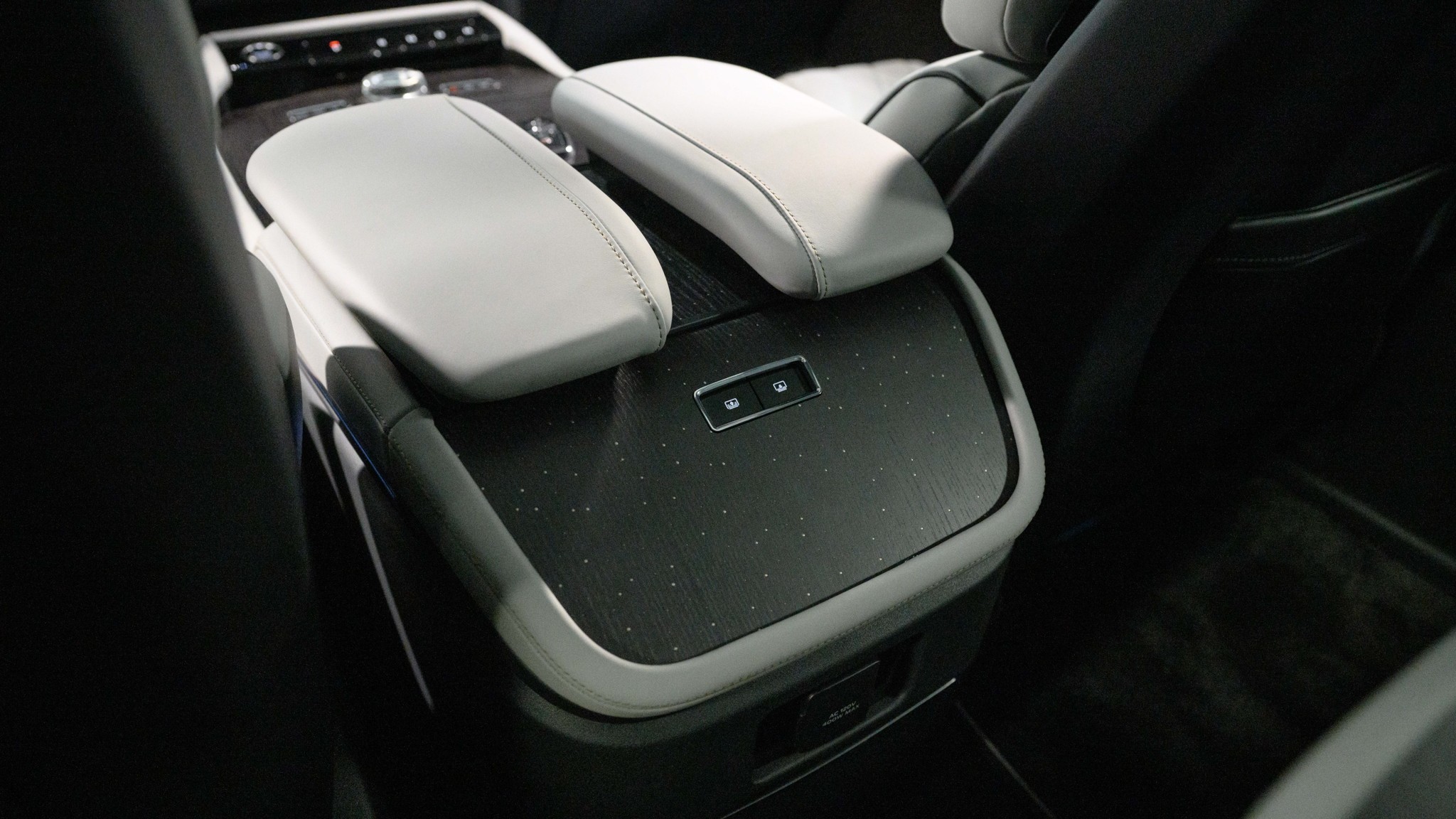 030 2025 Lincoln Navigator