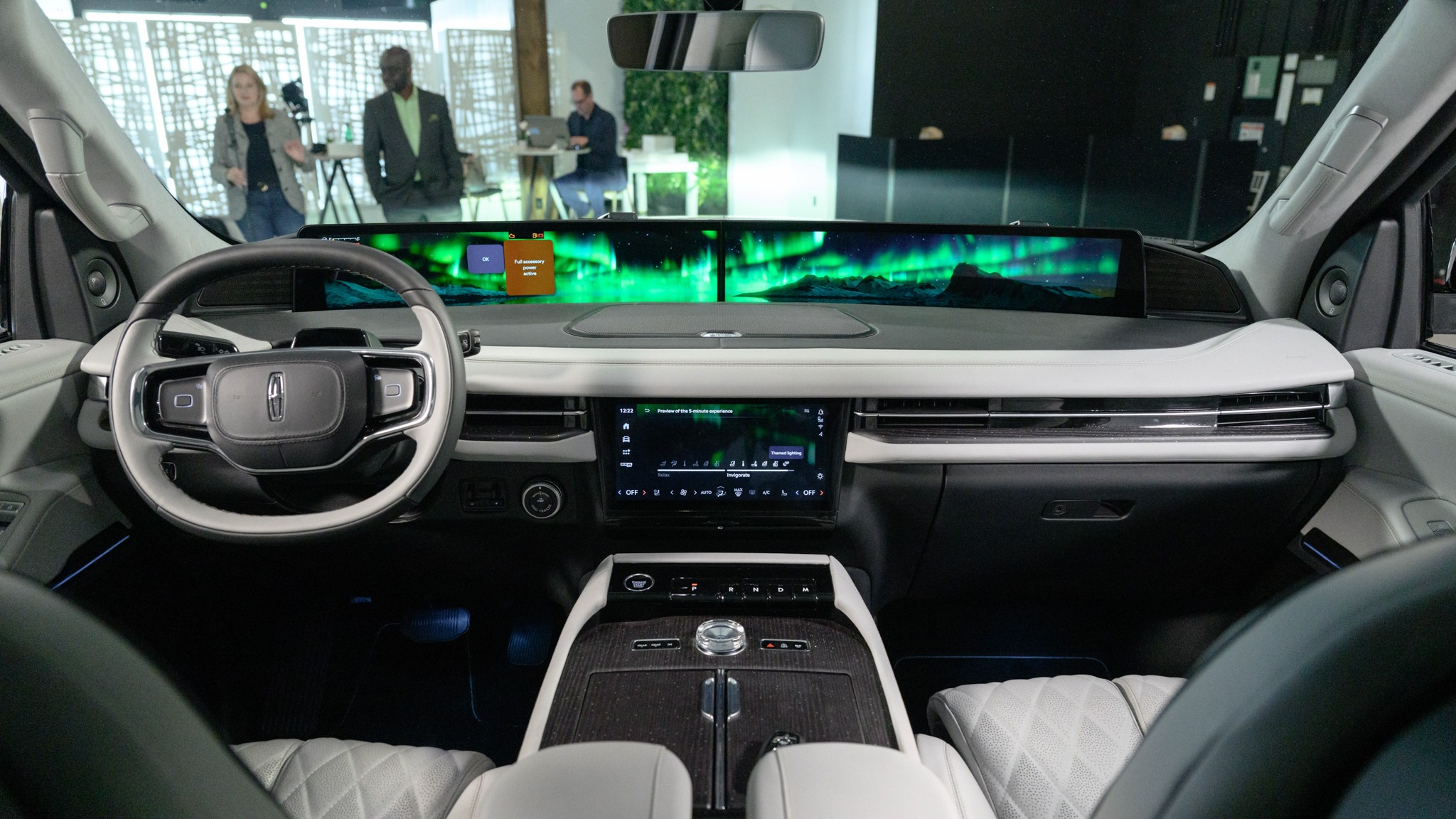 032 2025 Lincoln Navigator