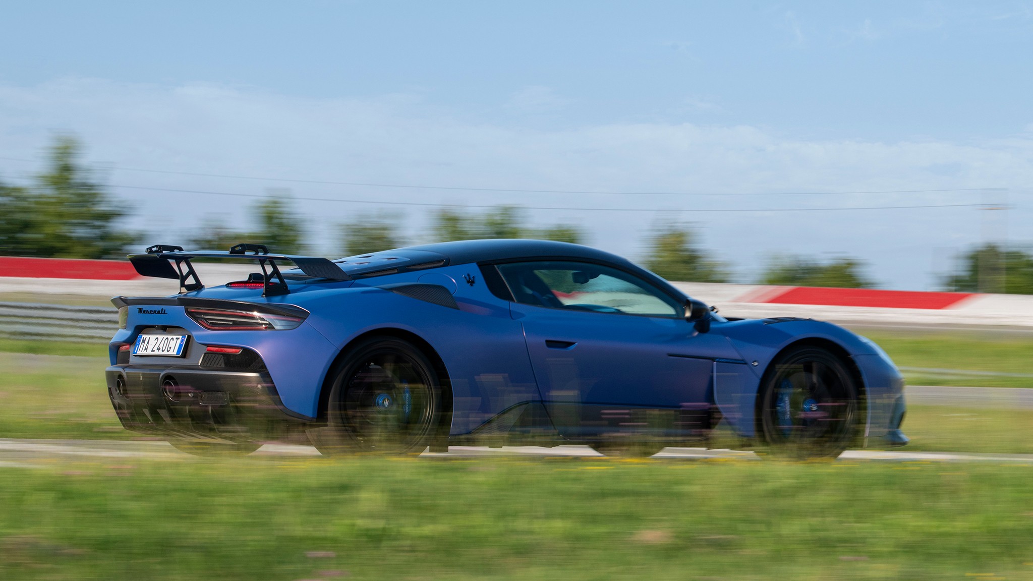 03 Maserati GT2 Stradale