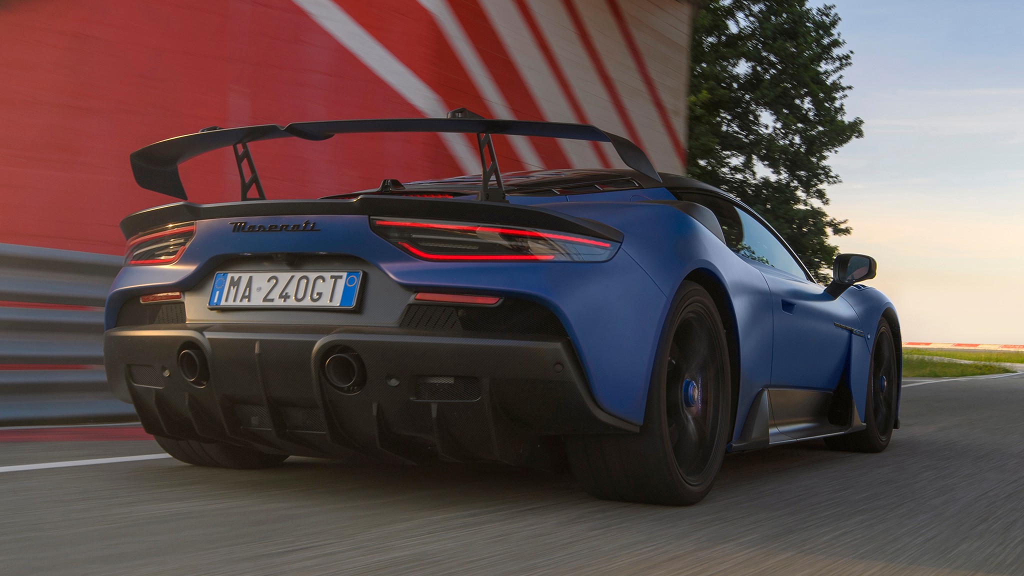 04 Maserati GT2 Stradale