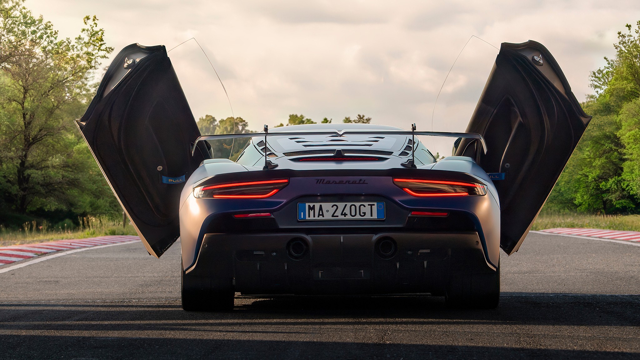 14 Maserati GT2 Stradale