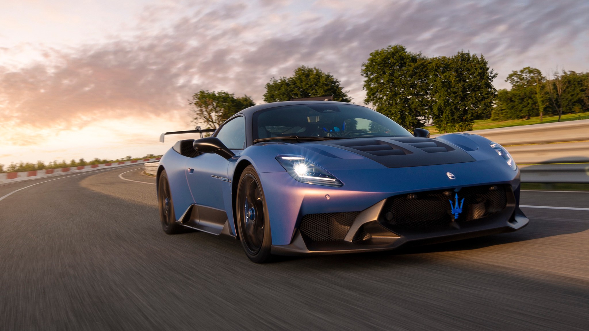 18 Maserati GT2 Stradale