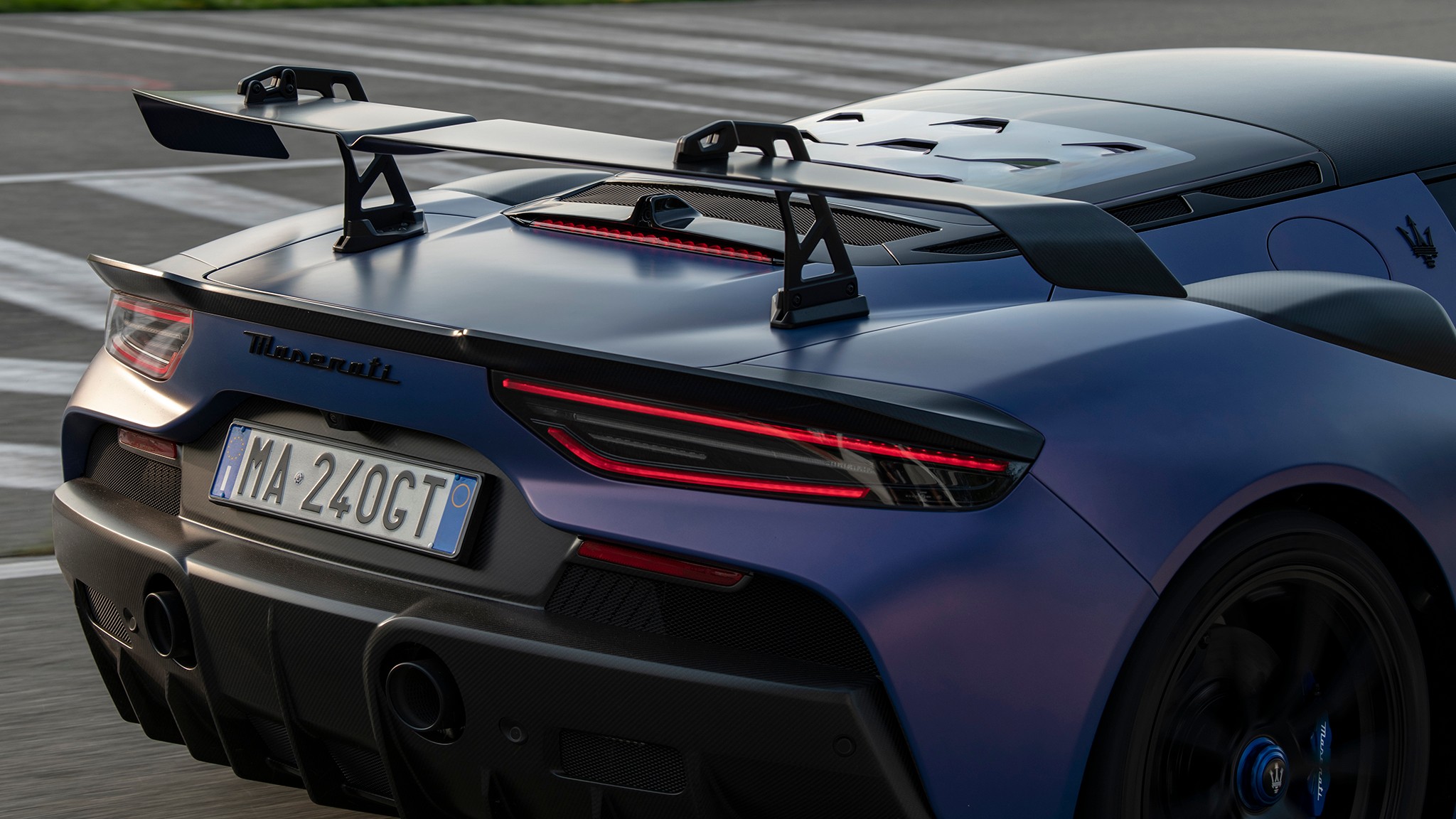 39 Maserati GT2 Stradale