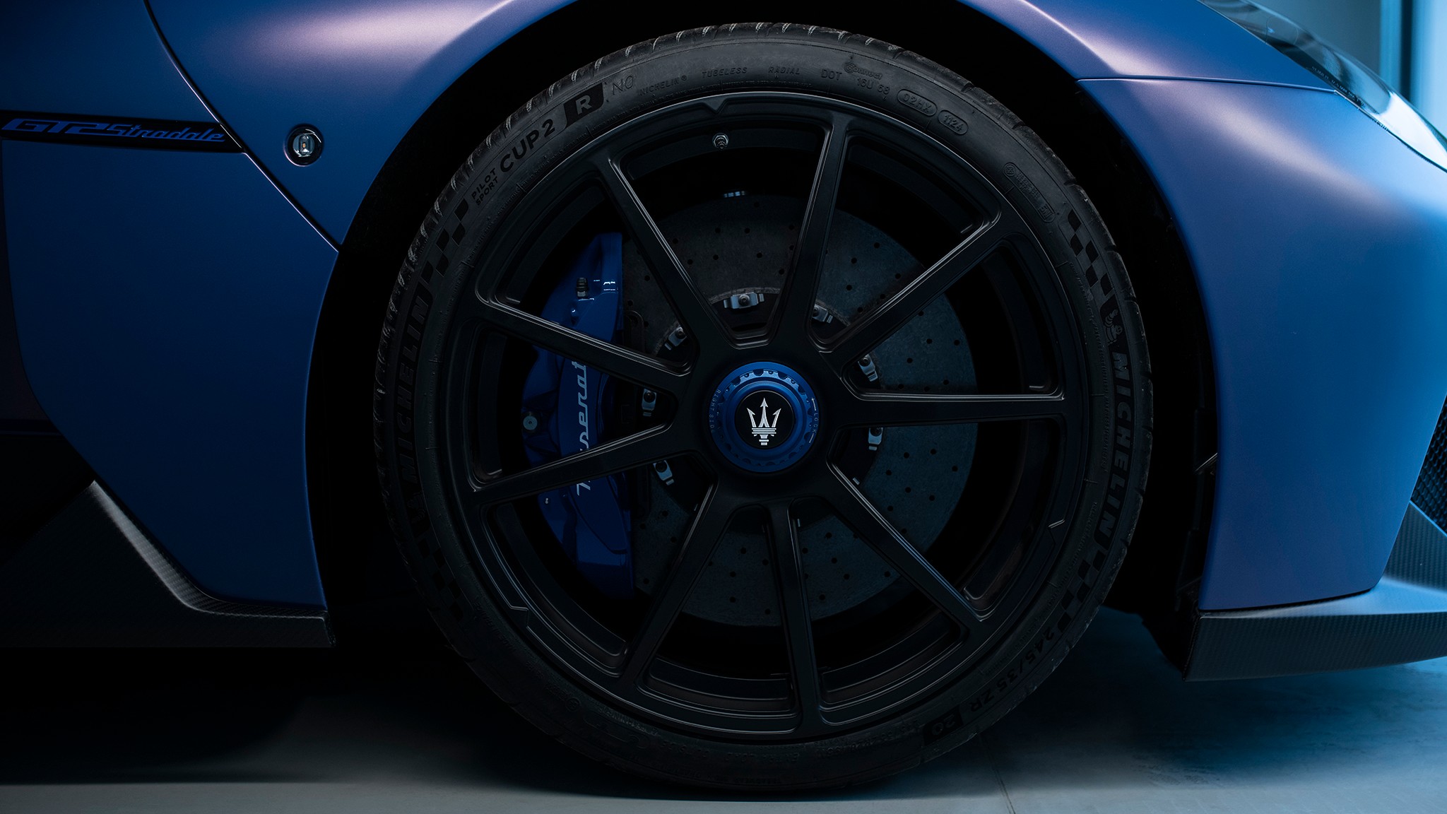 42 Maserati GT2 Stradale