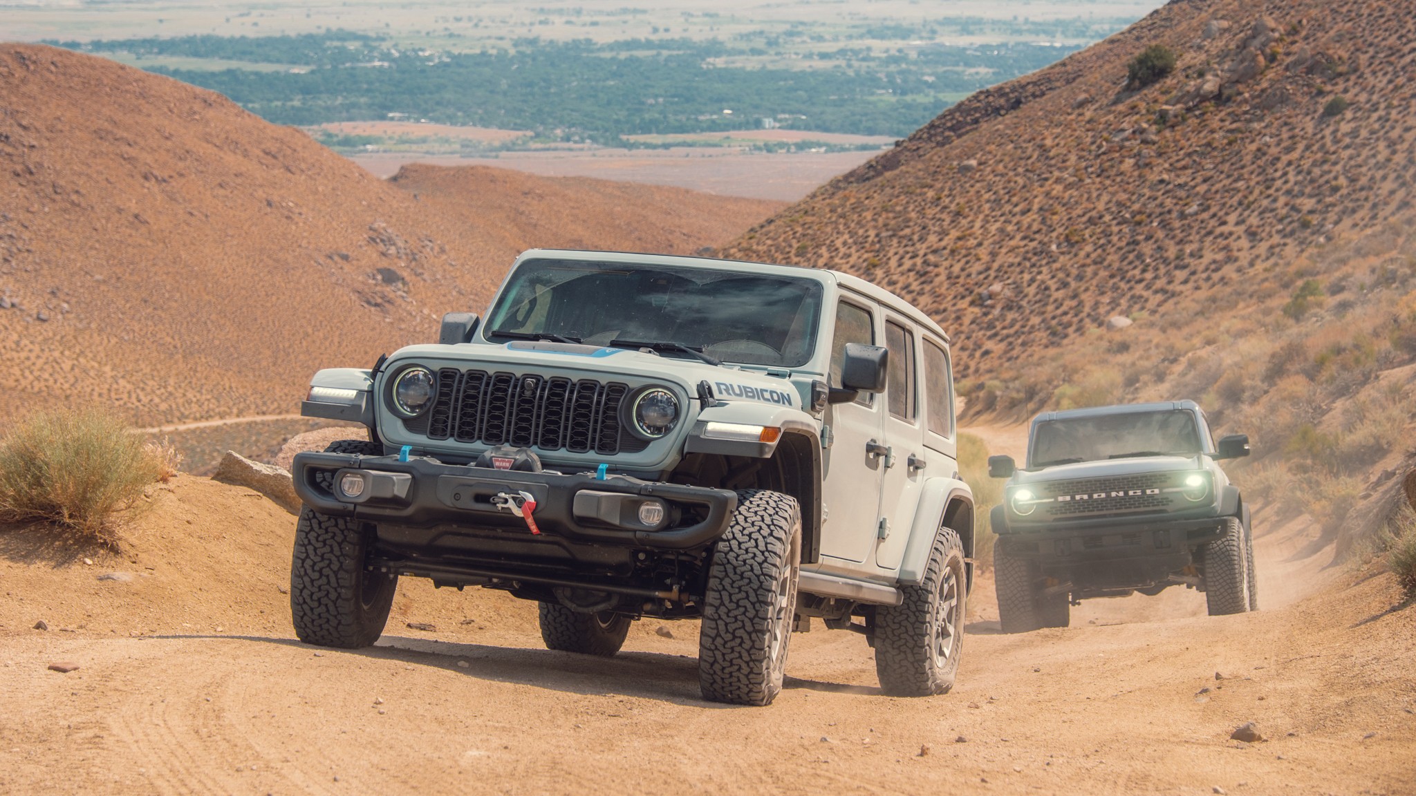 012 OffRoad SUV Comparo LandCruiser Wrangler Bronco