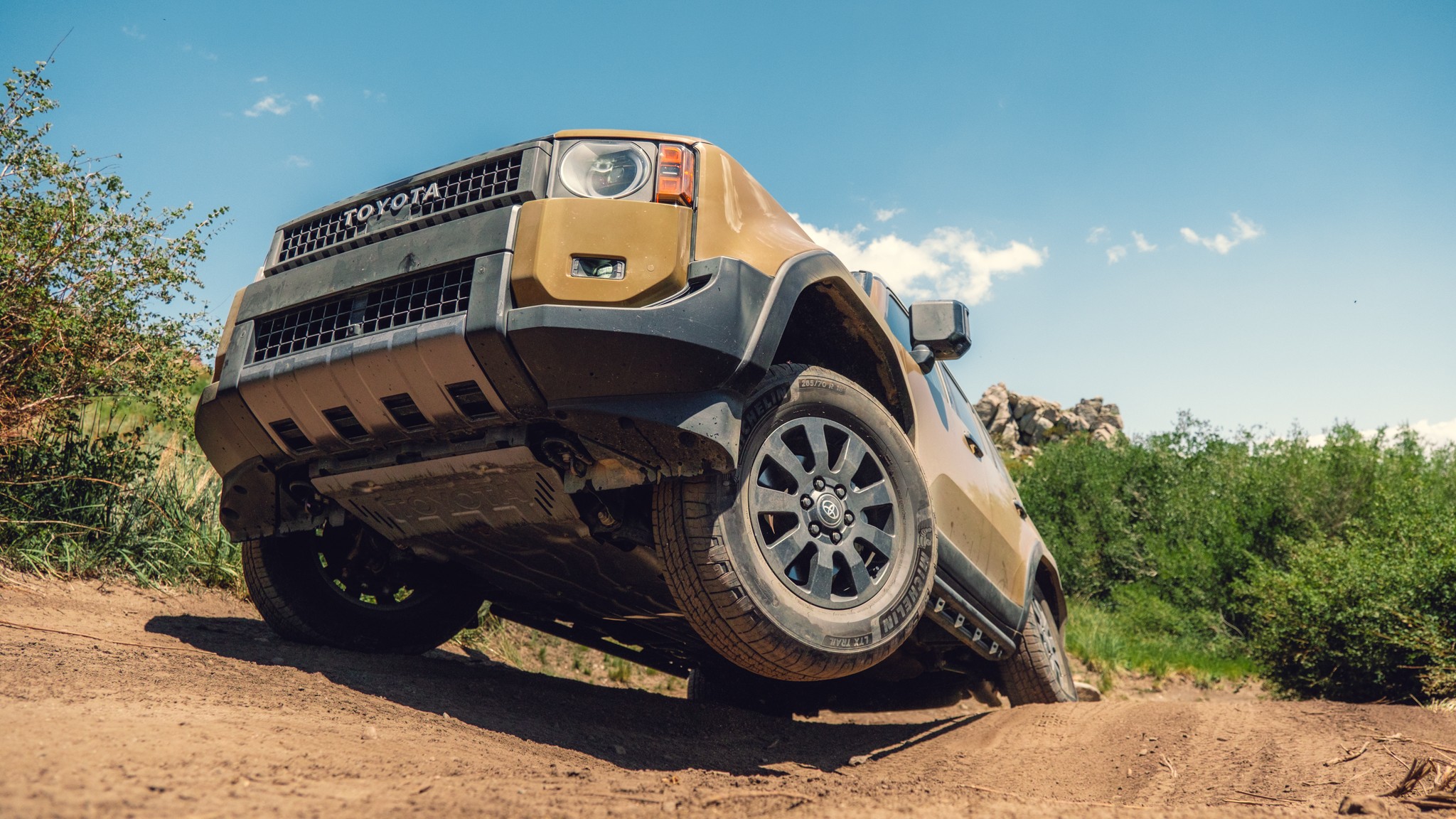 014 OffRoad SUV Comparo LandCruiser Wrangler Bronco