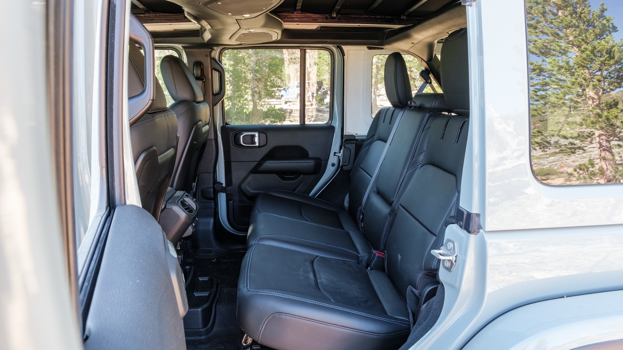 041 OffRoad SUV Comparo LandCruiser Wrangler Bronco