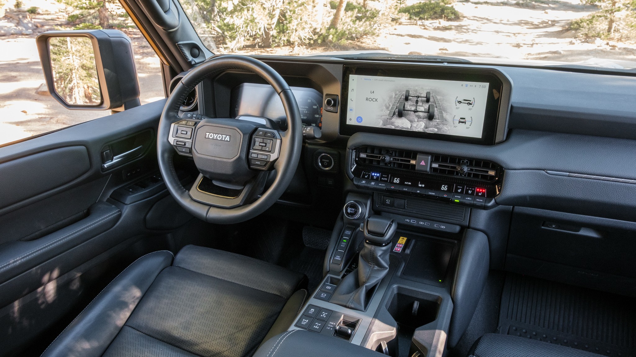 054 OffRoad SUV Comparo LandCruiser Wrangler Bronco