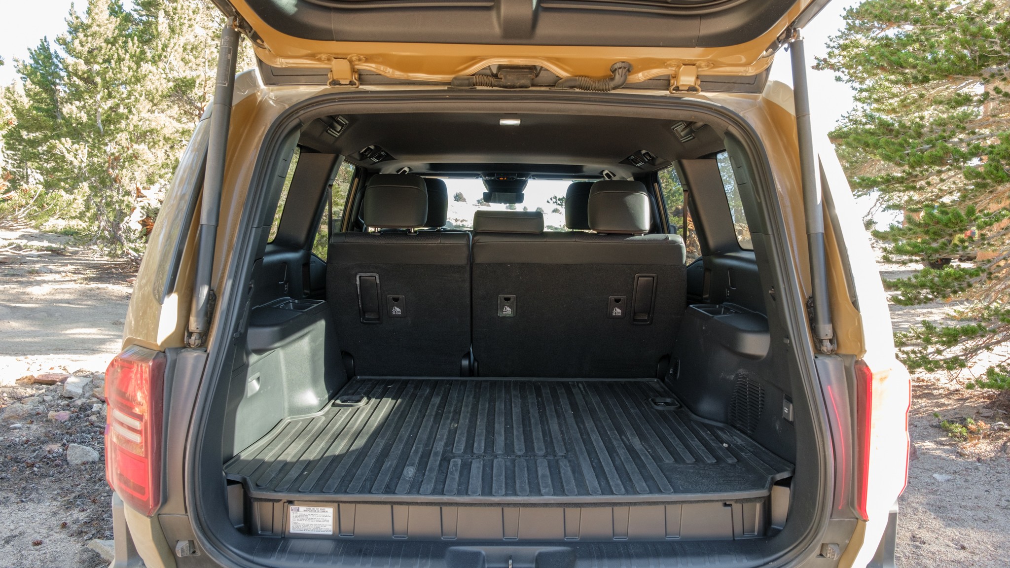 055 OffRoad SUV Comparo LandCruiser Wrangler Bronco