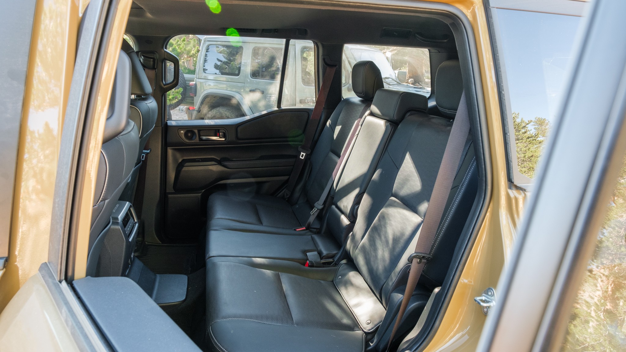 056 OffRoad SUV Comparo LandCruiser Wrangler Bronco