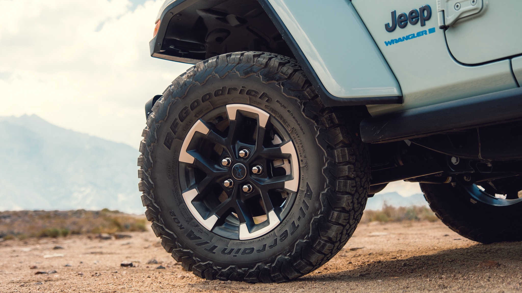 059 OffRoad SUV Comparo LandCruiser Wrangler Bronco