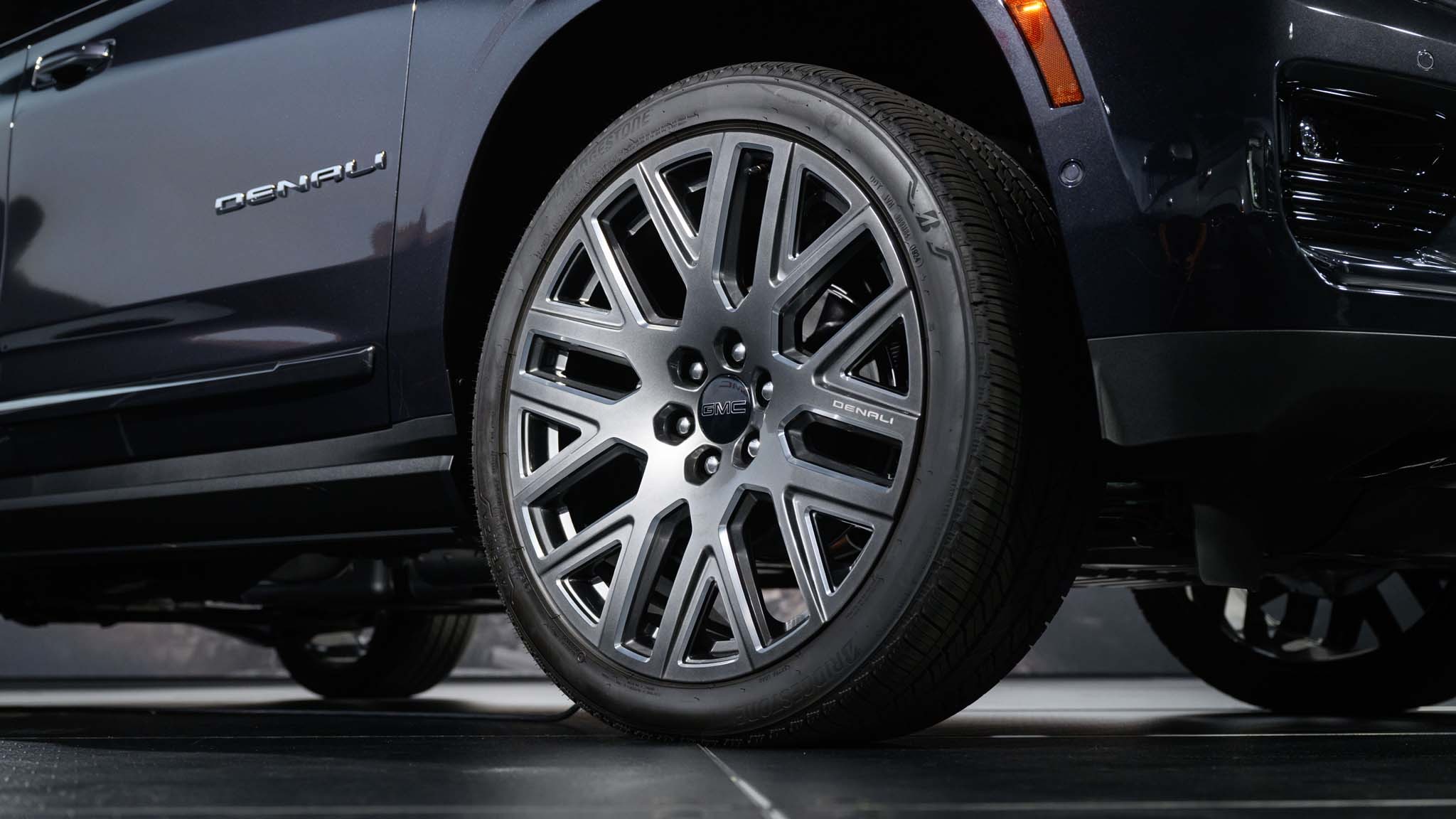 002 2025 gmc yukon denali