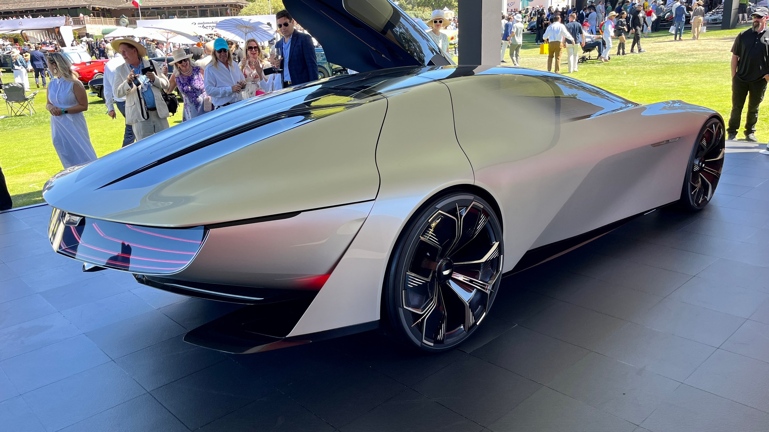 cadilac opulent velocity concept live 1