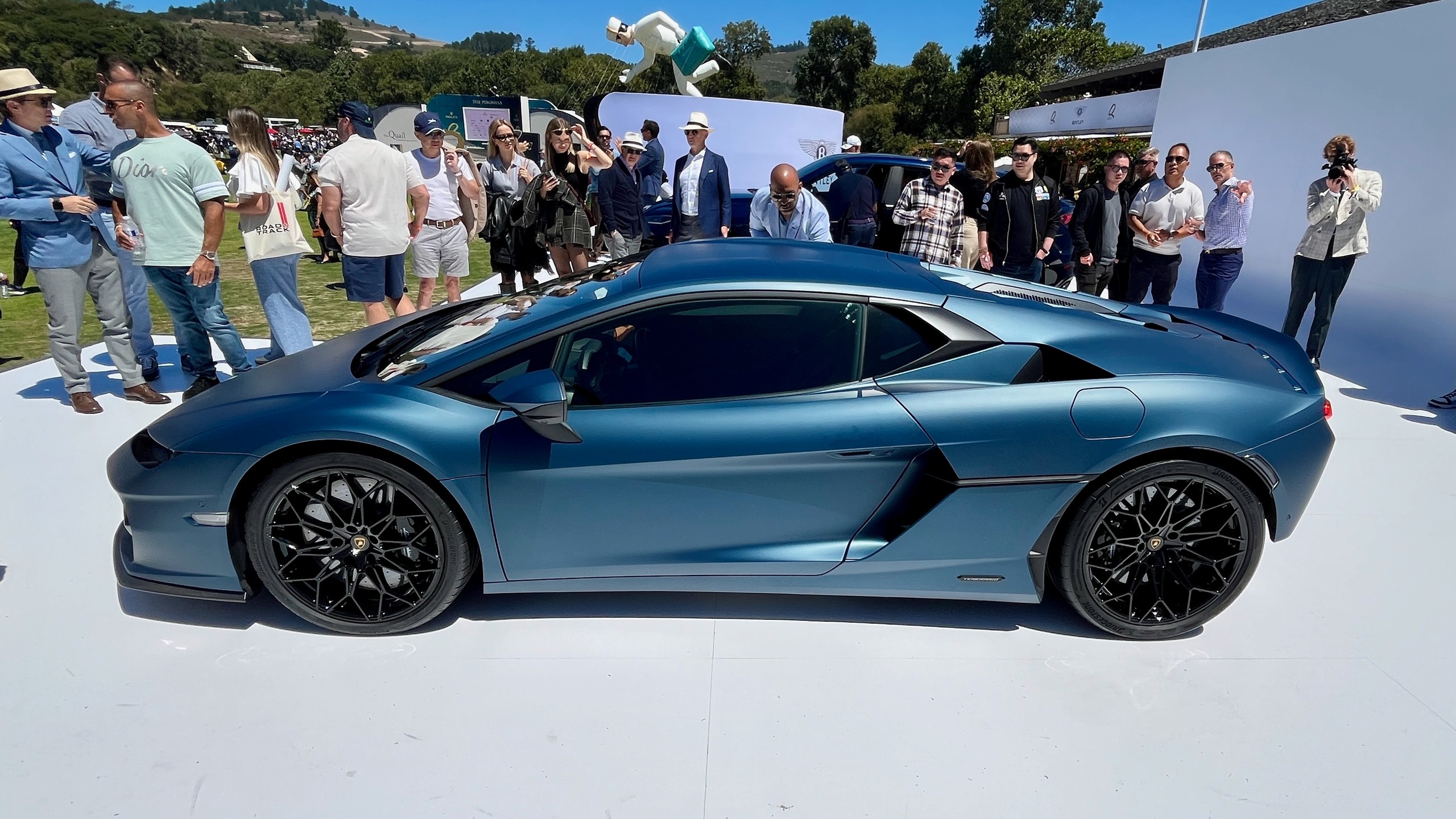 2025 lamborghin temerario live 6