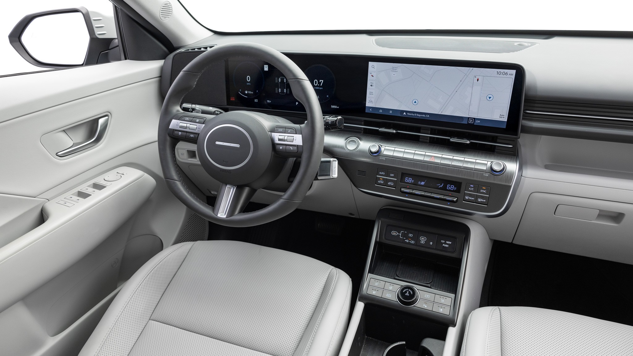 024 2024 Hyundai Kona interior