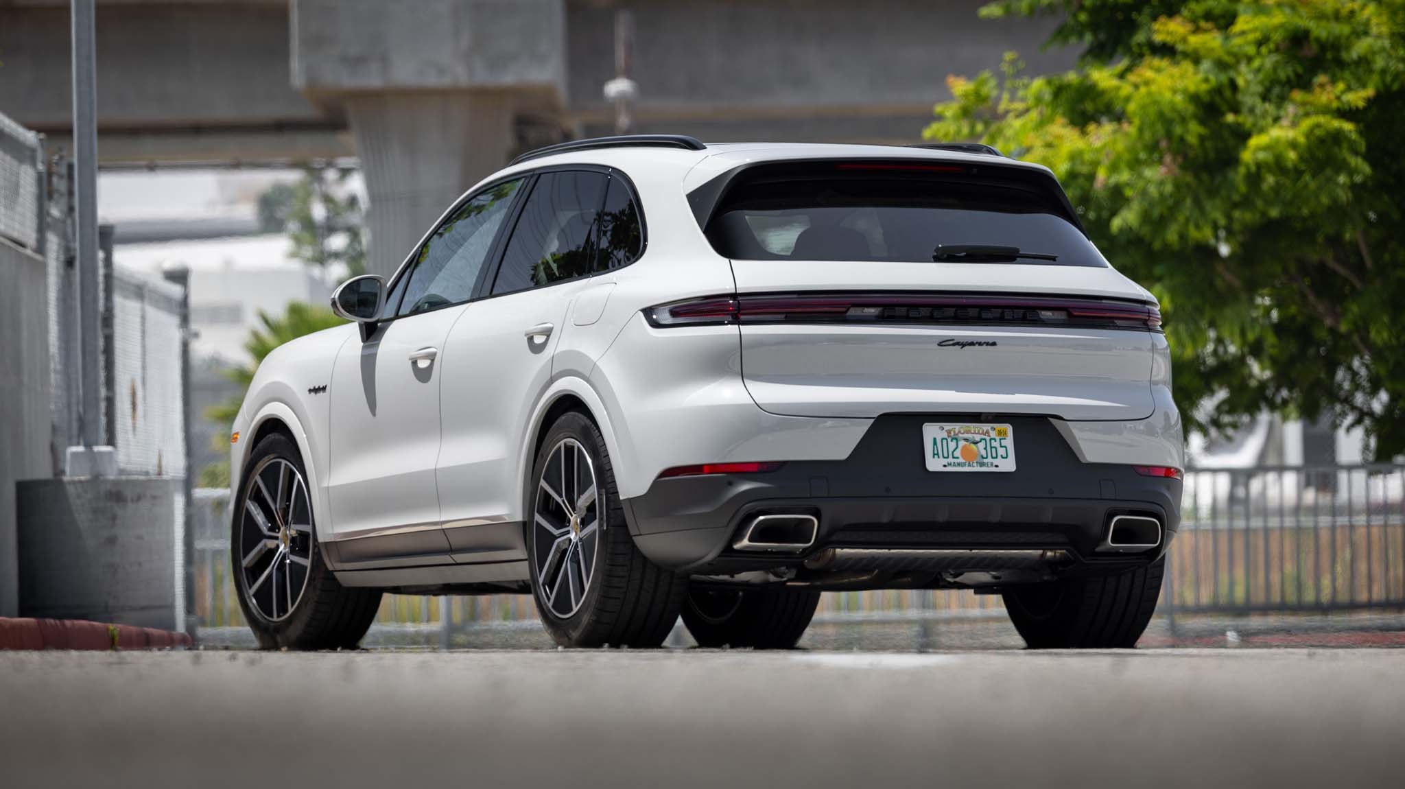 006 2024 Porsche Cayenne E hybrid